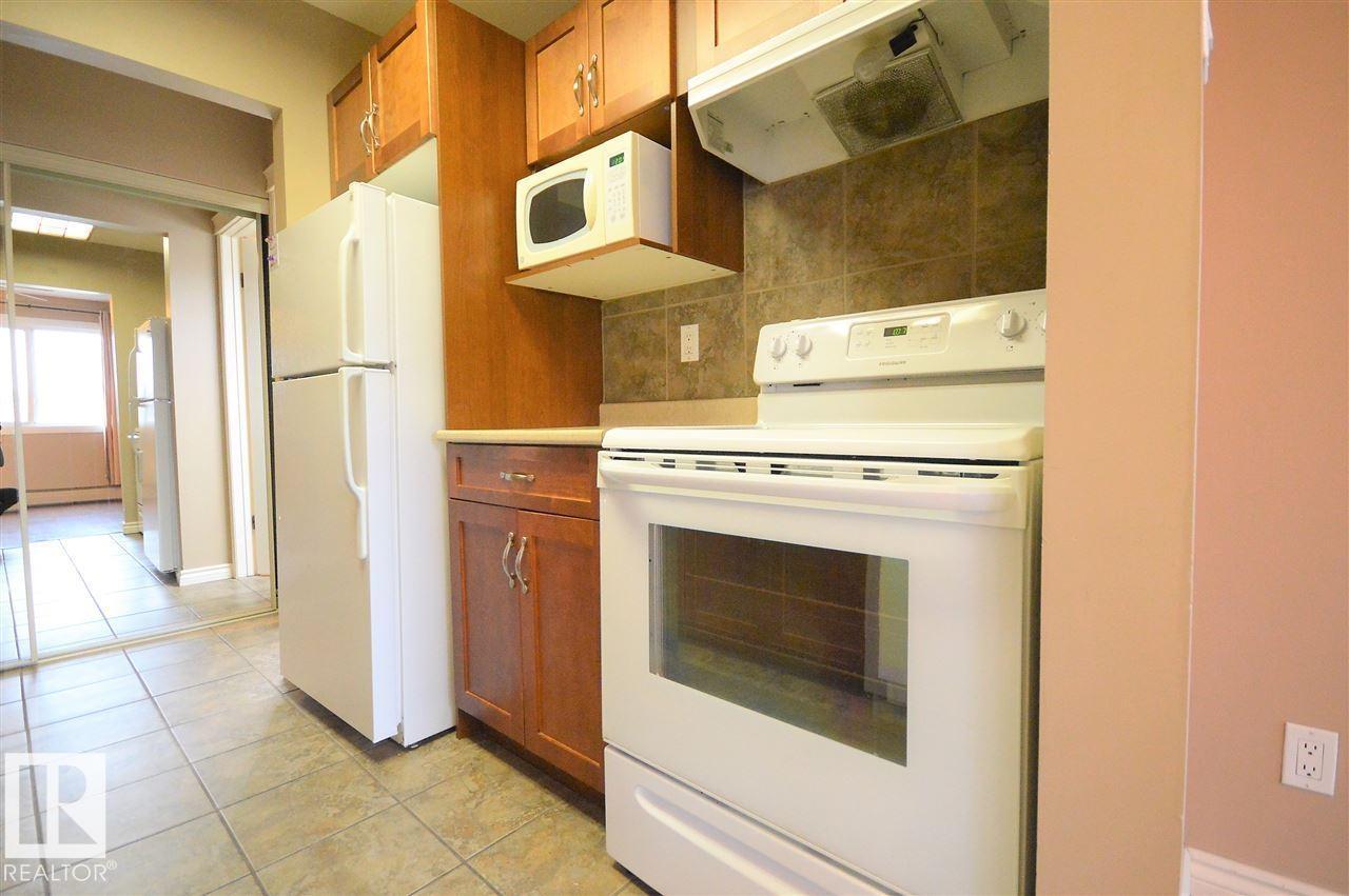 Photo 7 at 203 - 5125 Riverbend Road NW, Brander Gardens, Edmonton