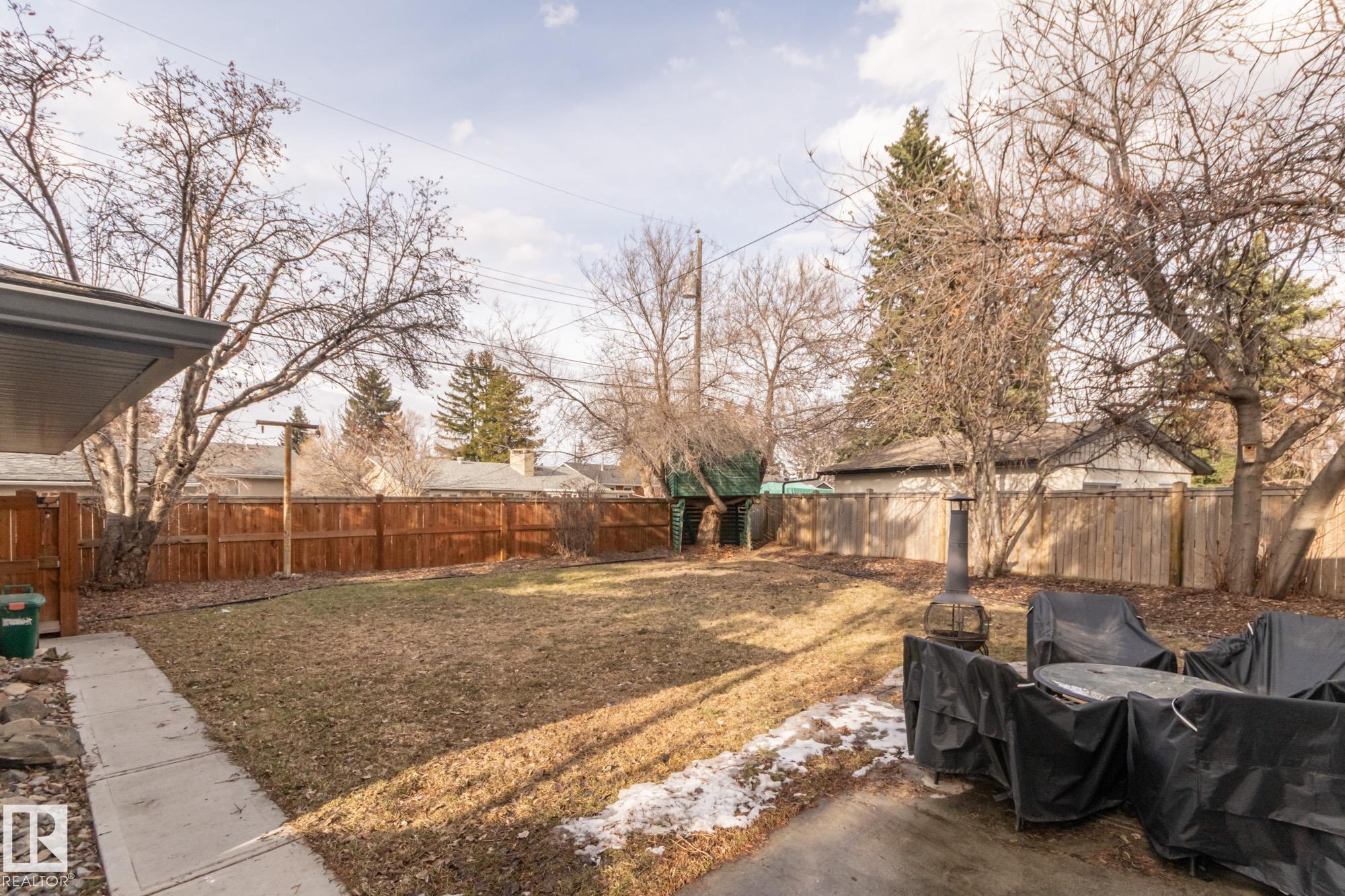 Photo 30 at 7408 92 Avenue NW, Ottewell, Edmonton