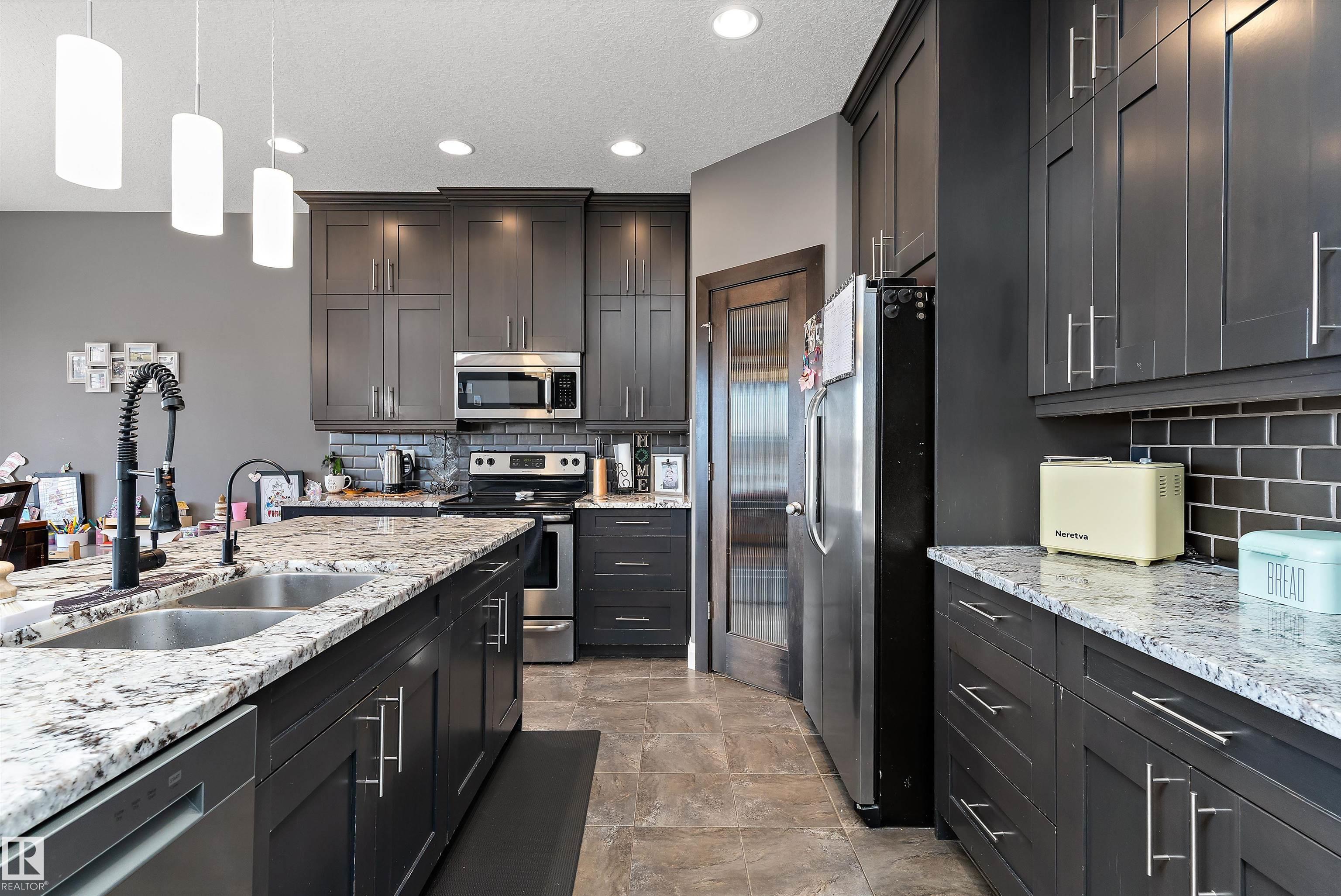 Photo 11 at 10417 97 Street, Morinville