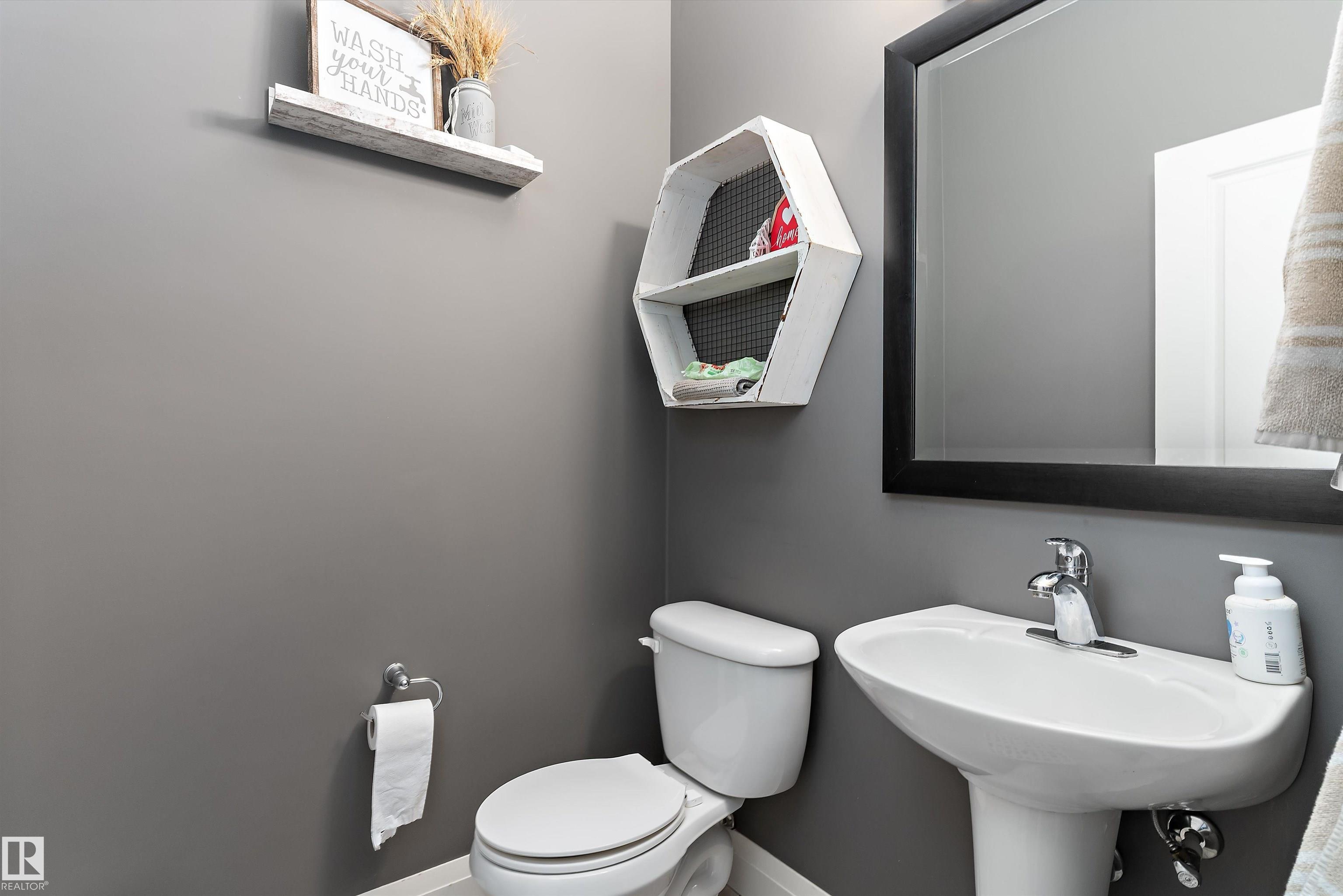 Photo 7 at 10417 97 Street, Morinville