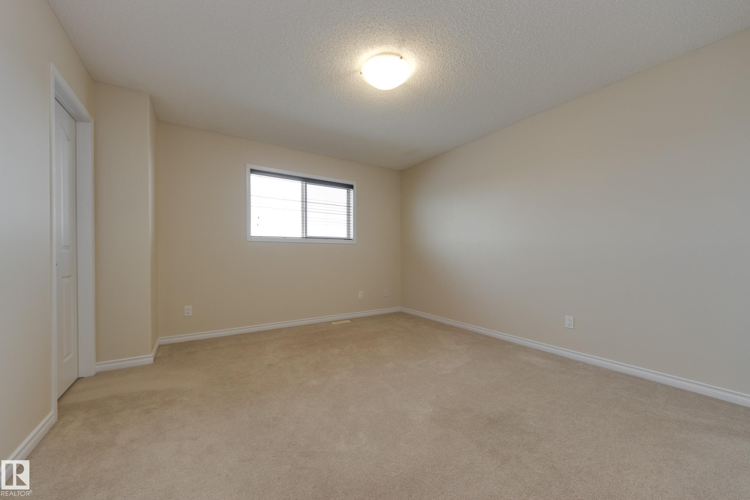 Photo 19 at 16522 56 Street NW, Hollick-Kenyon, Edmonton