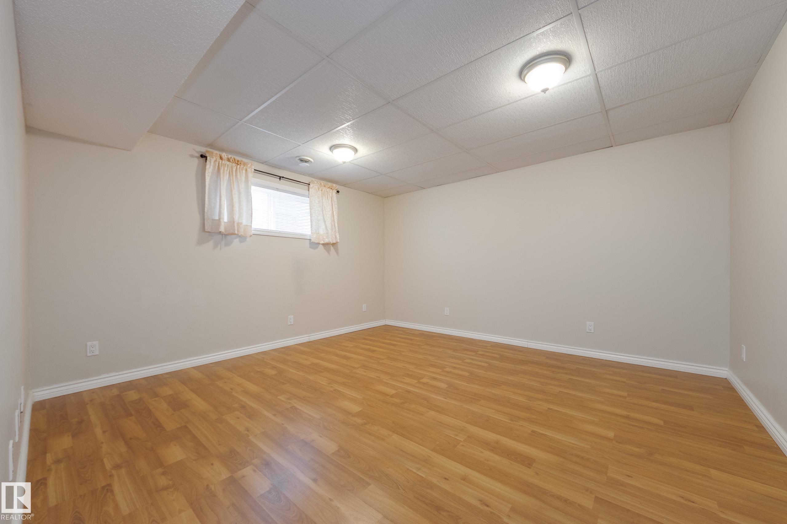 Photo 28 at 16522 56 Street NW, Hollick-Kenyon, Edmonton