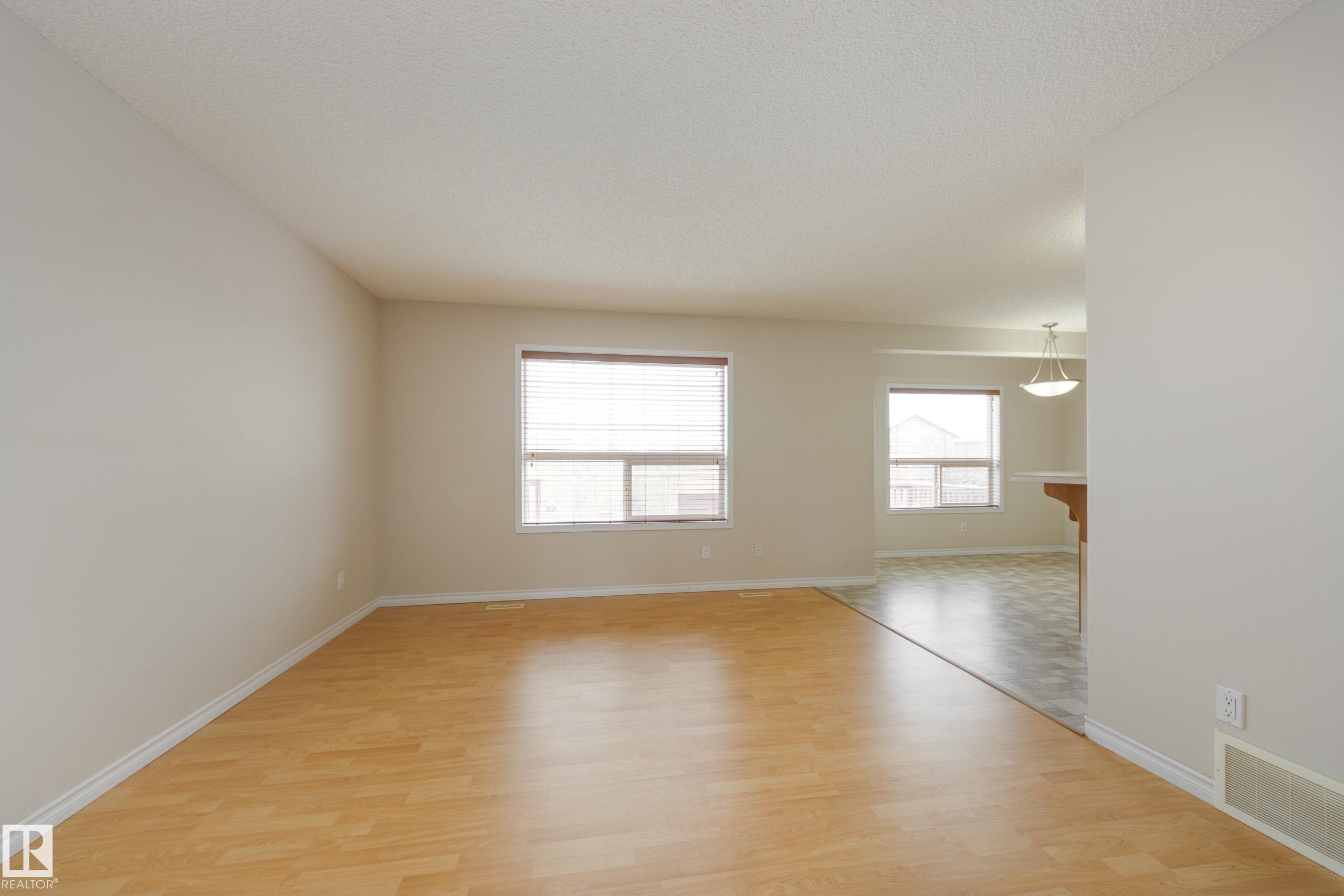 16522 56 Street NW, Hollick-Kenyon, Edmonton