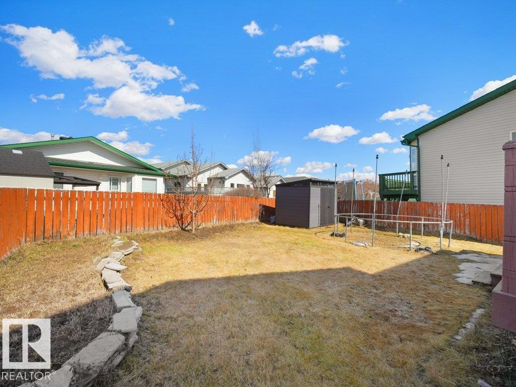 Photo 15 at 5320 156 Avenue NW, Hollick-Kenyon, Edmonton