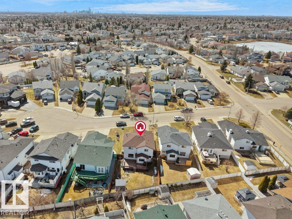 Photo 10 at 5320 156 Avenue NW, Hollick-Kenyon, Edmonton