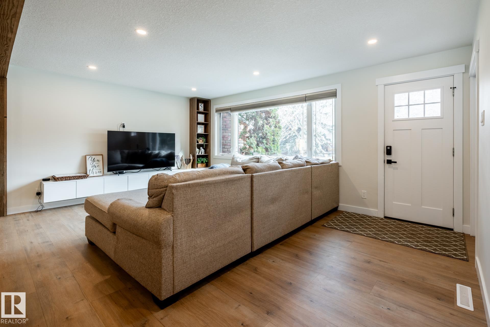 Photo 14 at 17 Spruce Crescent, Sturgeon Heights, St. Albert