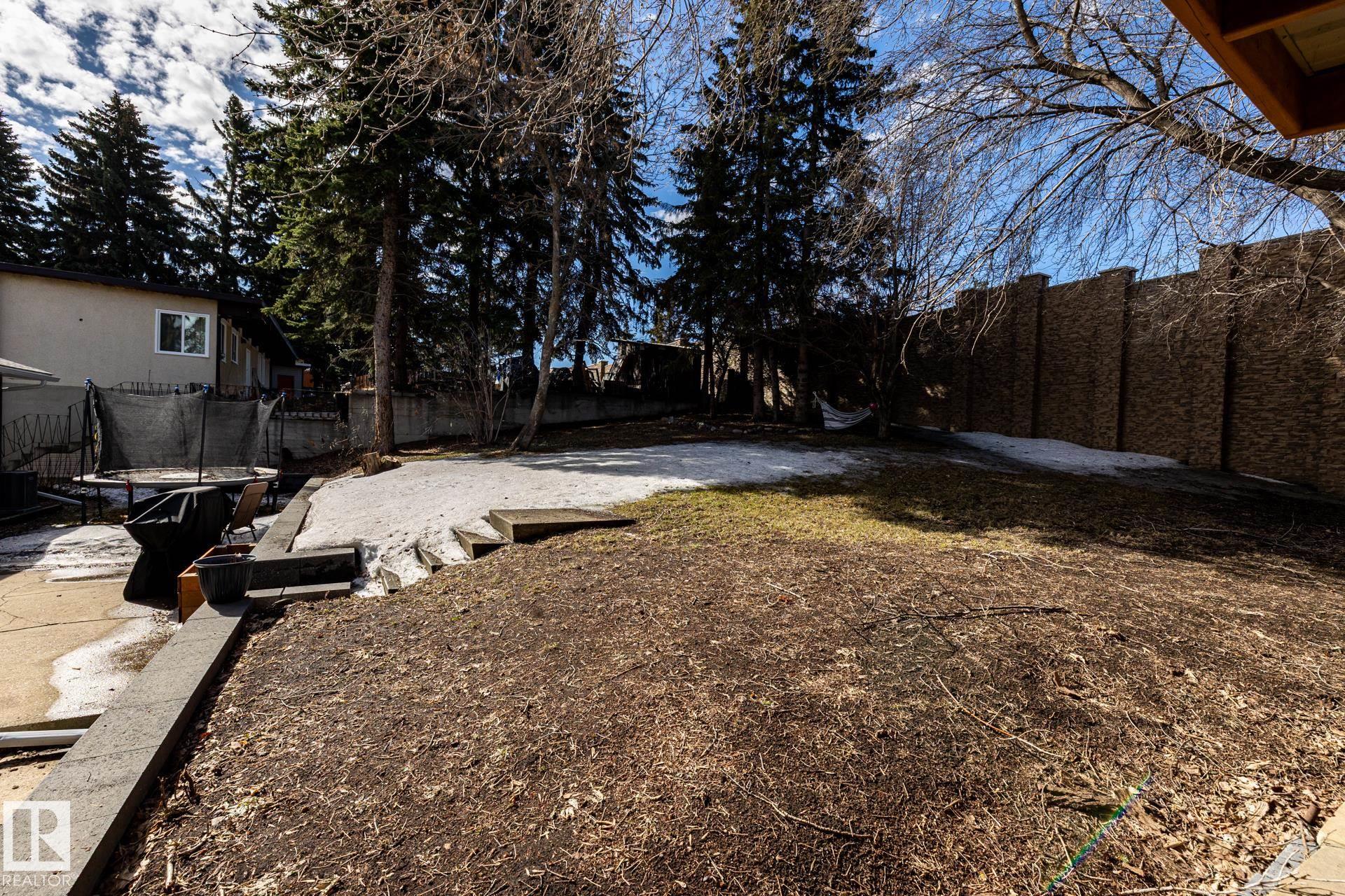 Photo 8 at 17 Spruce Crescent, Sturgeon Heights, St. Albert