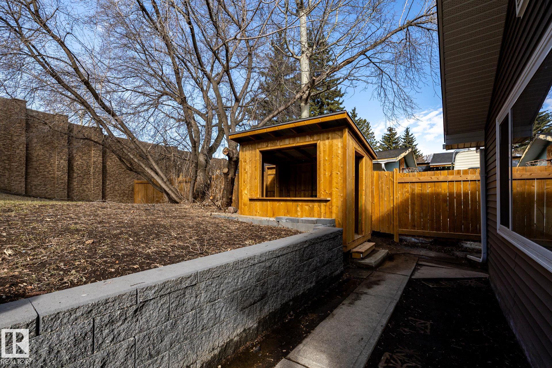 Photo 9 at 17 Spruce Crescent, Sturgeon Heights, St. Albert