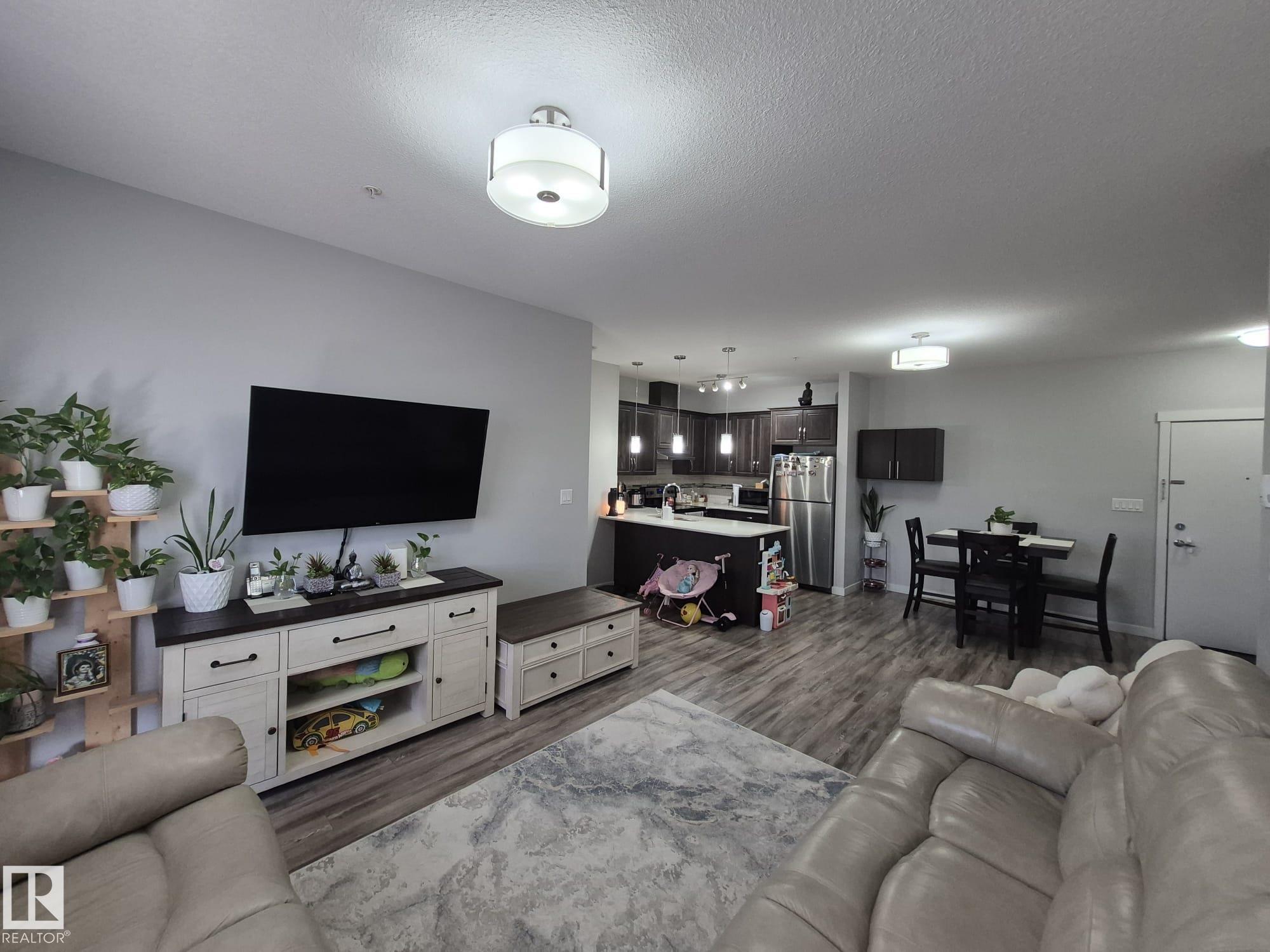 Photo 8 at 303 - 812 Welsh Drive SW, Walker, Edmonton