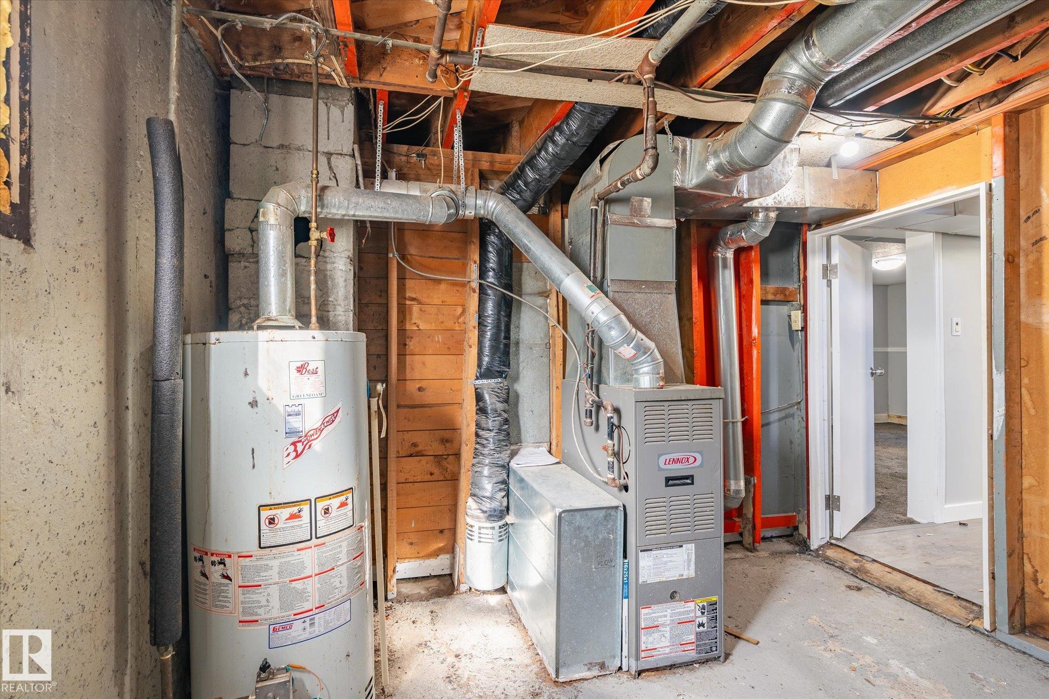 Photo 24 at 10439 159 Street NW, Britannia Youngstown, Edmonton