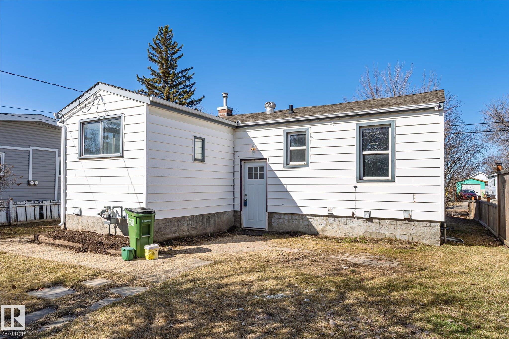 Photo 27 at 10439 159 Street NW, Britannia Youngstown, Edmonton