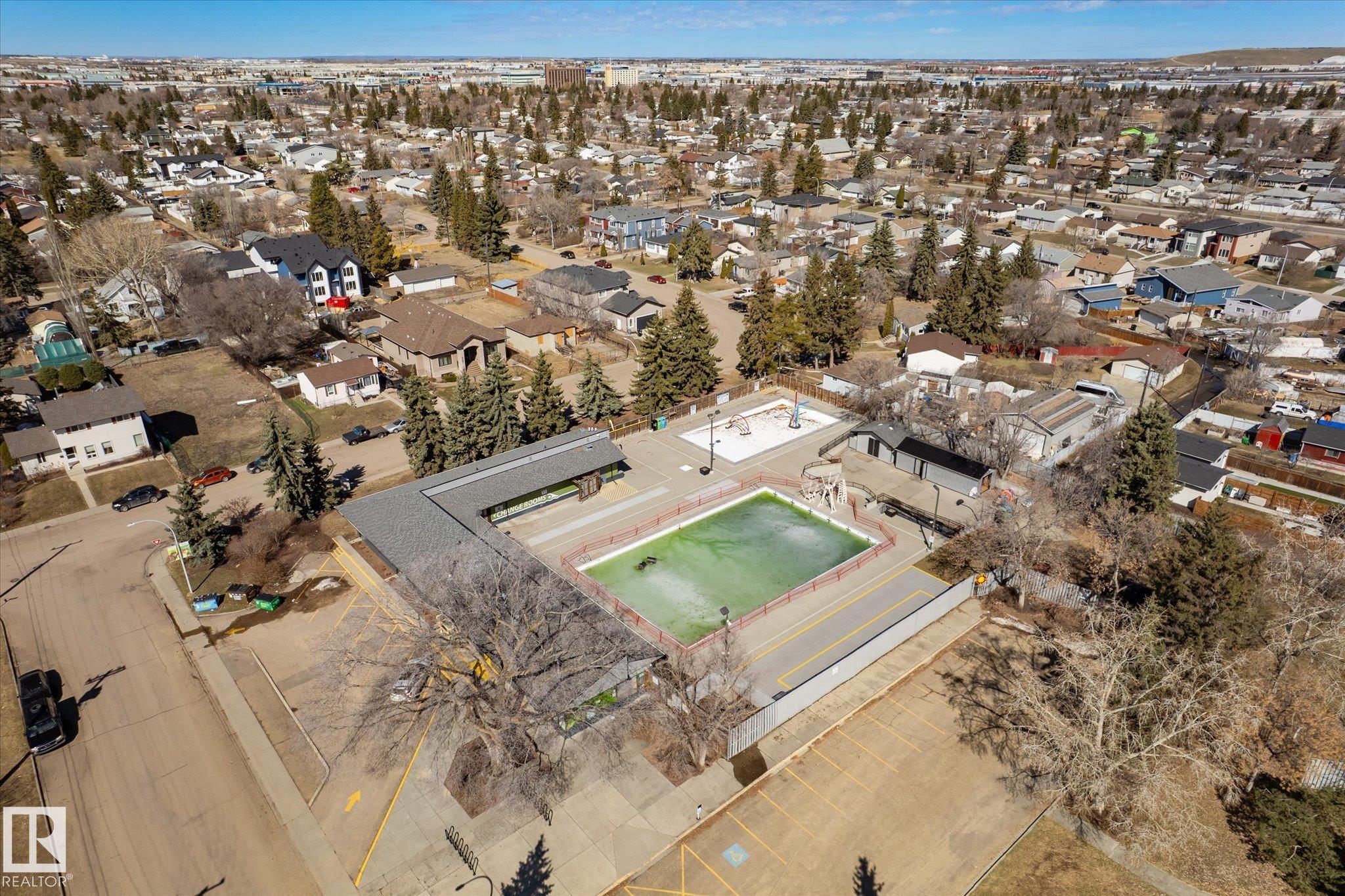 Photo 34 at 10439 159 Street NW, Britannia Youngstown, Edmonton