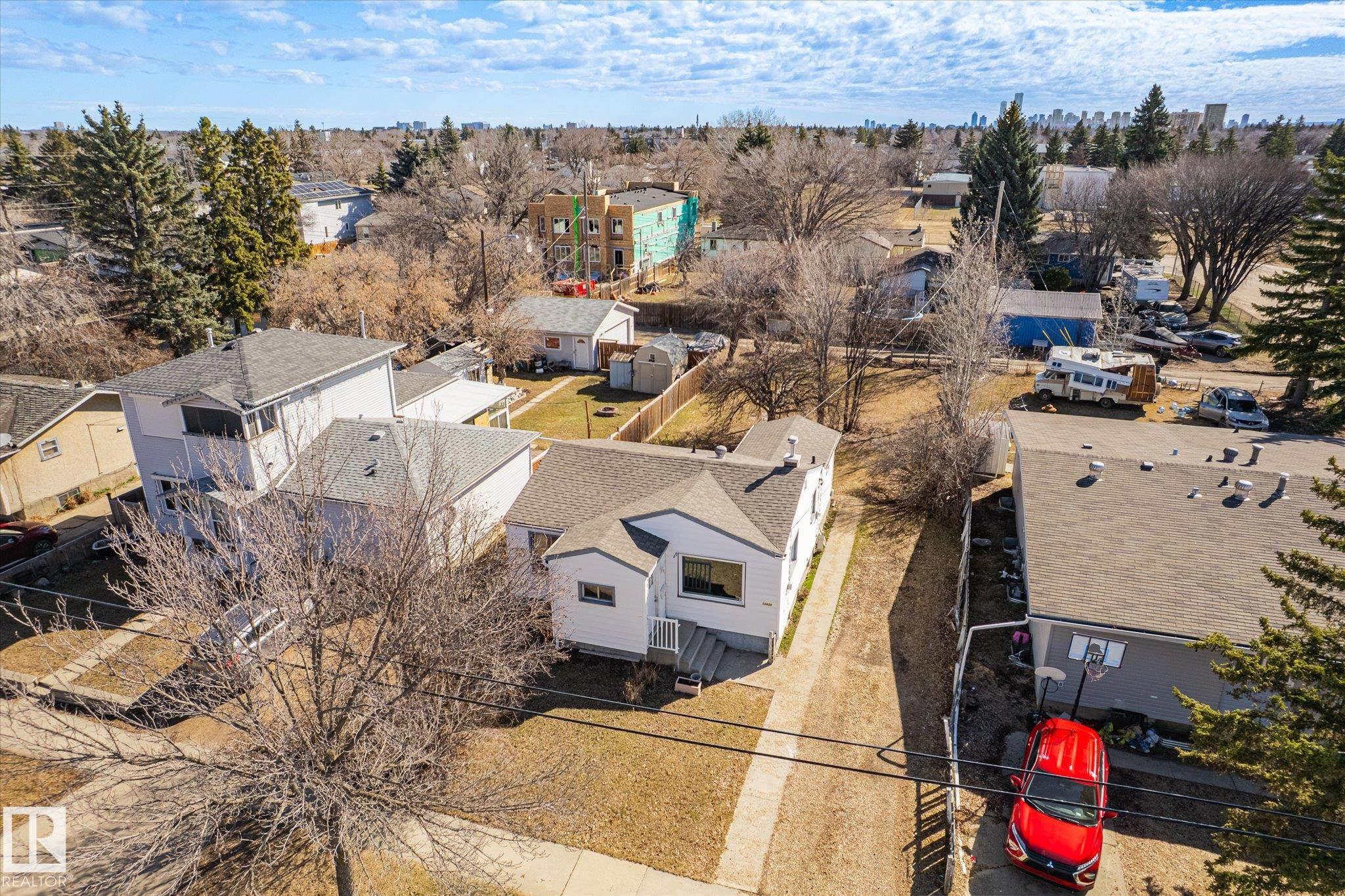 Photo 36 at 10439 159 Street NW, Britannia Youngstown, Edmonton