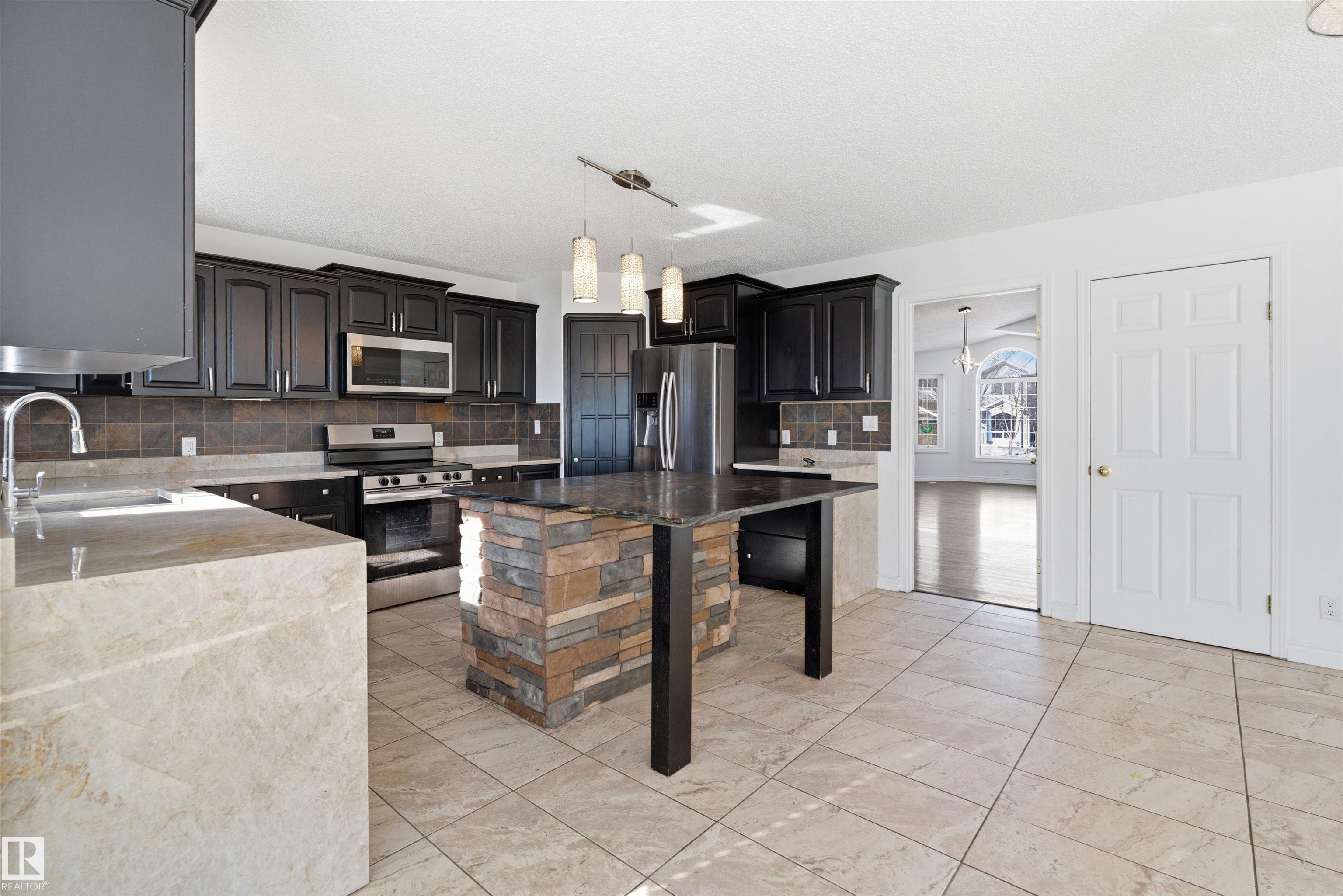 Photo 12 at 6009 36 Avenue, Four Season Estates, Beaumont