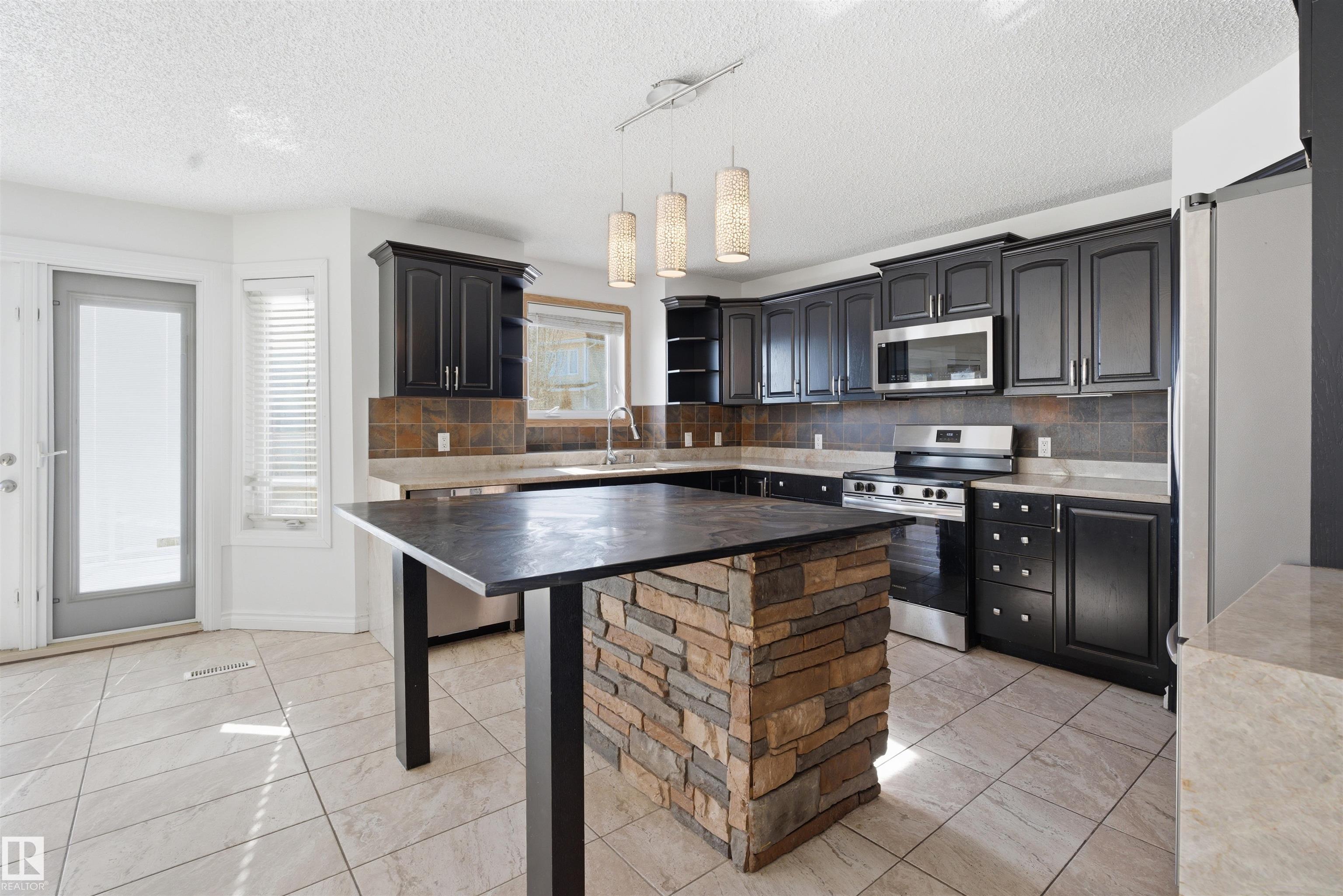 Photo 13 at 6009 36 Avenue, Four Season Estates, Beaumont