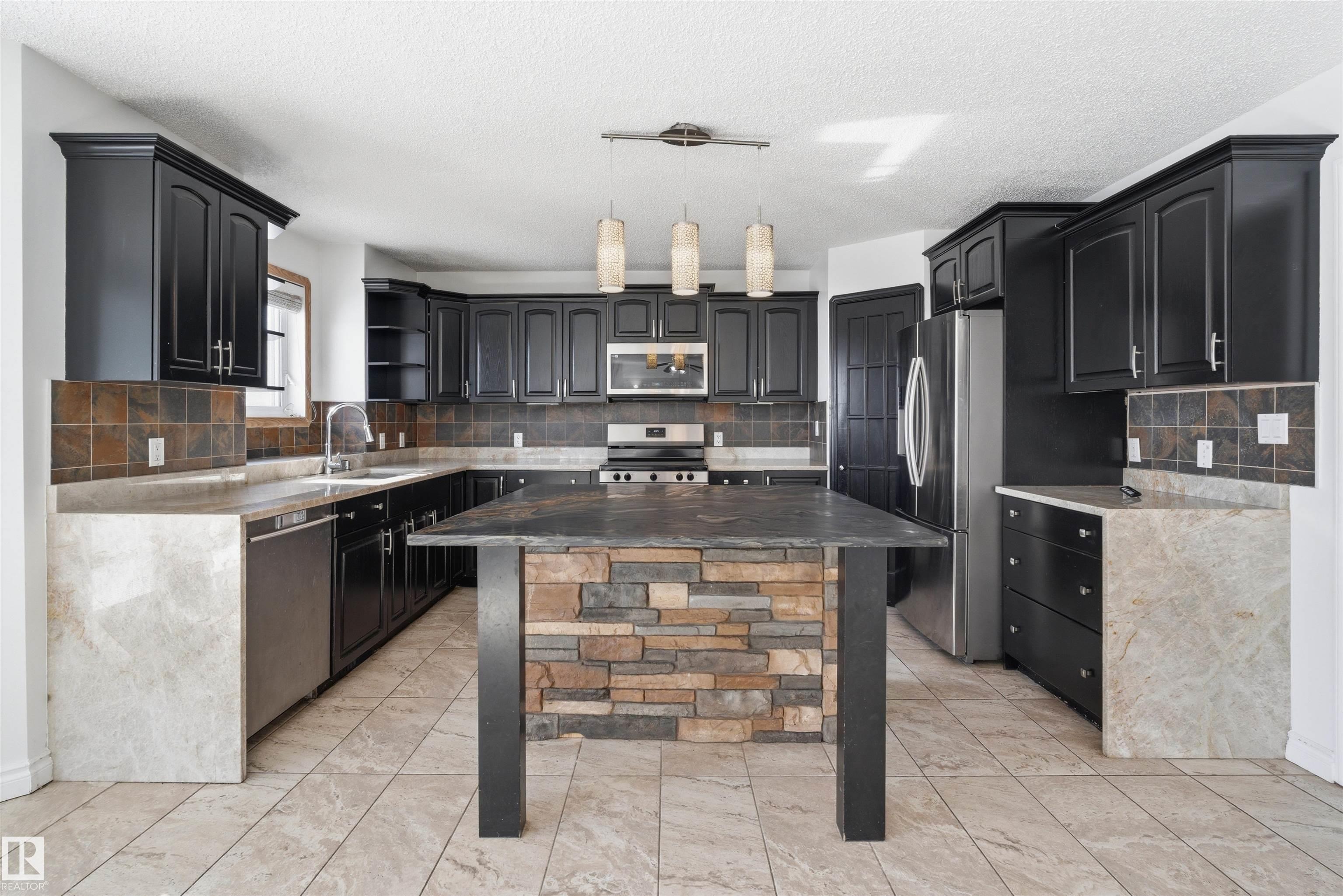 Photo 14 at 6009 36 Avenue, Four Season Estates, Beaumont