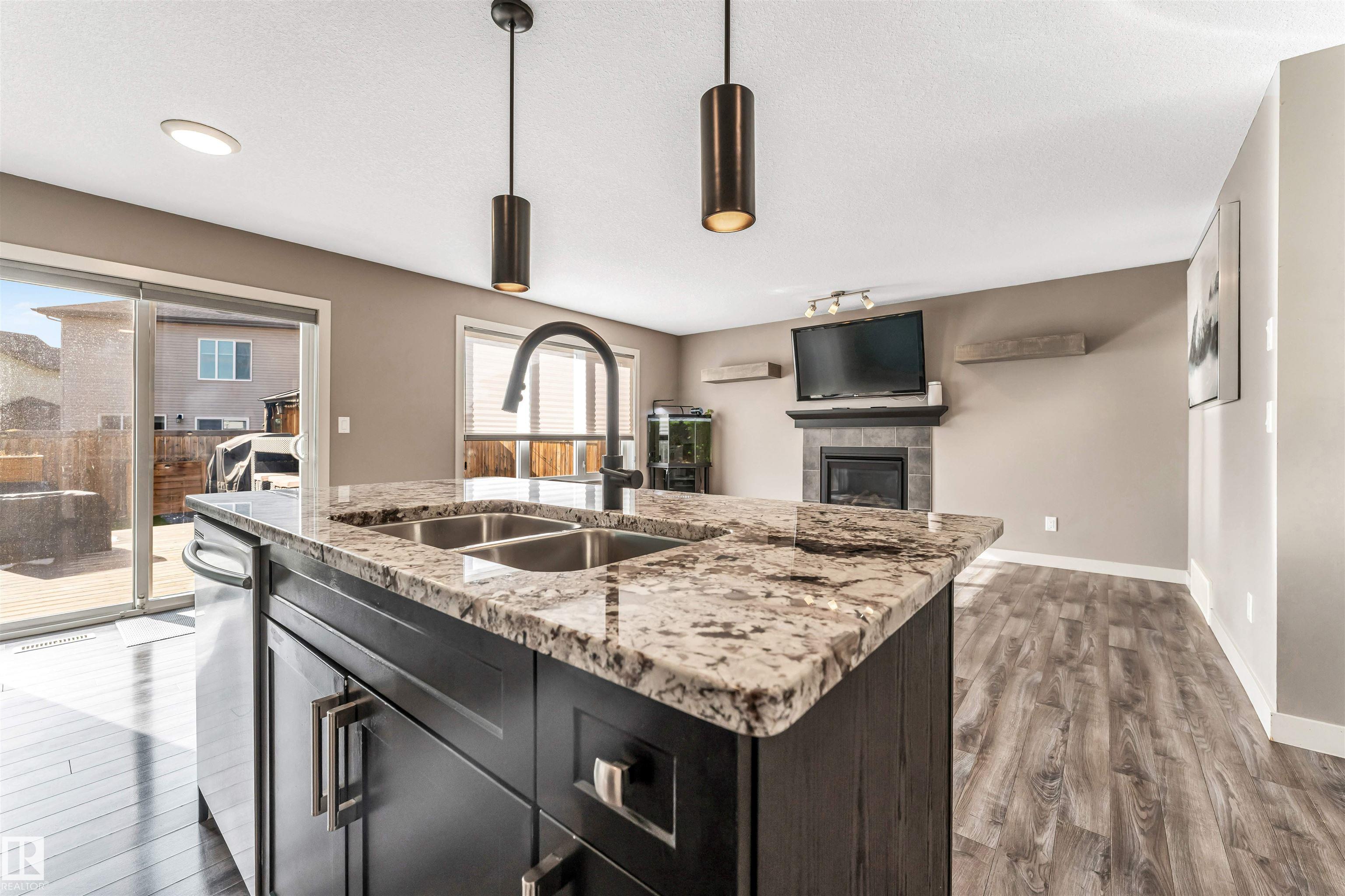 Photo 14 at 4812 37 Street, Forest Heights, Beaumont