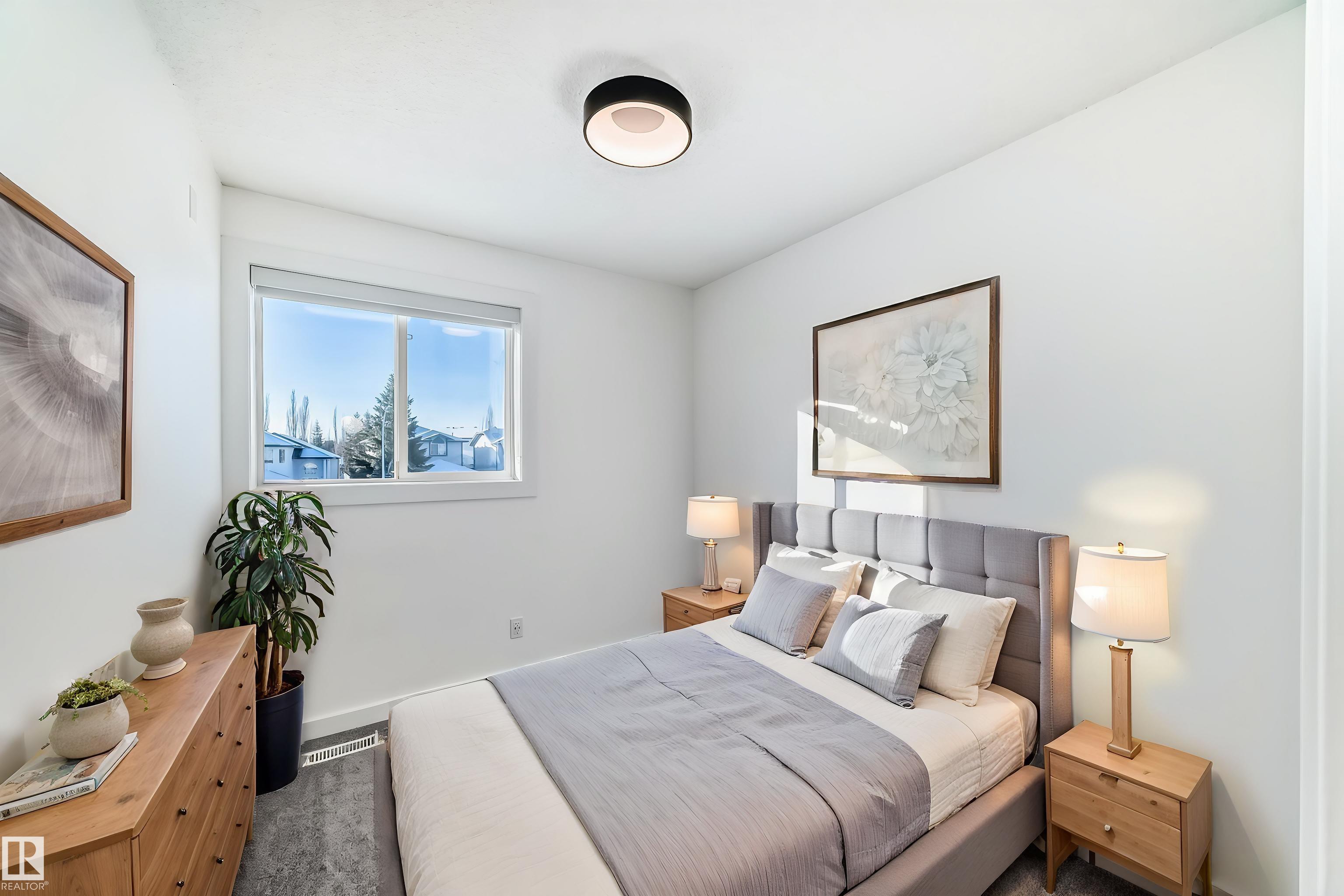 Photo 8 at 4008 37 Avenue NW, Kiniski Gardens, Edmonton