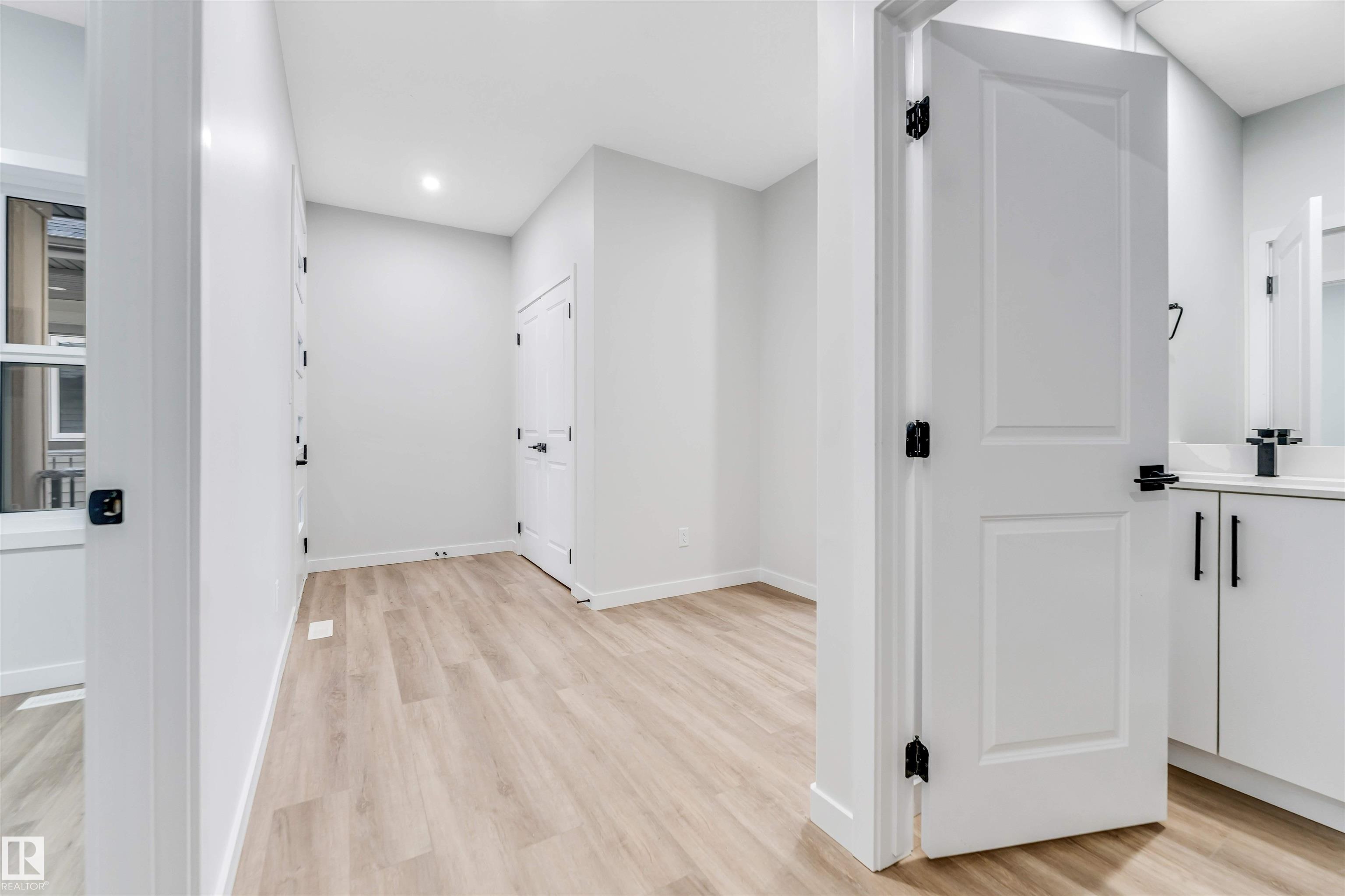 Photo 16 at 8712 181 Avenue NW, Klarvatten, Edmonton