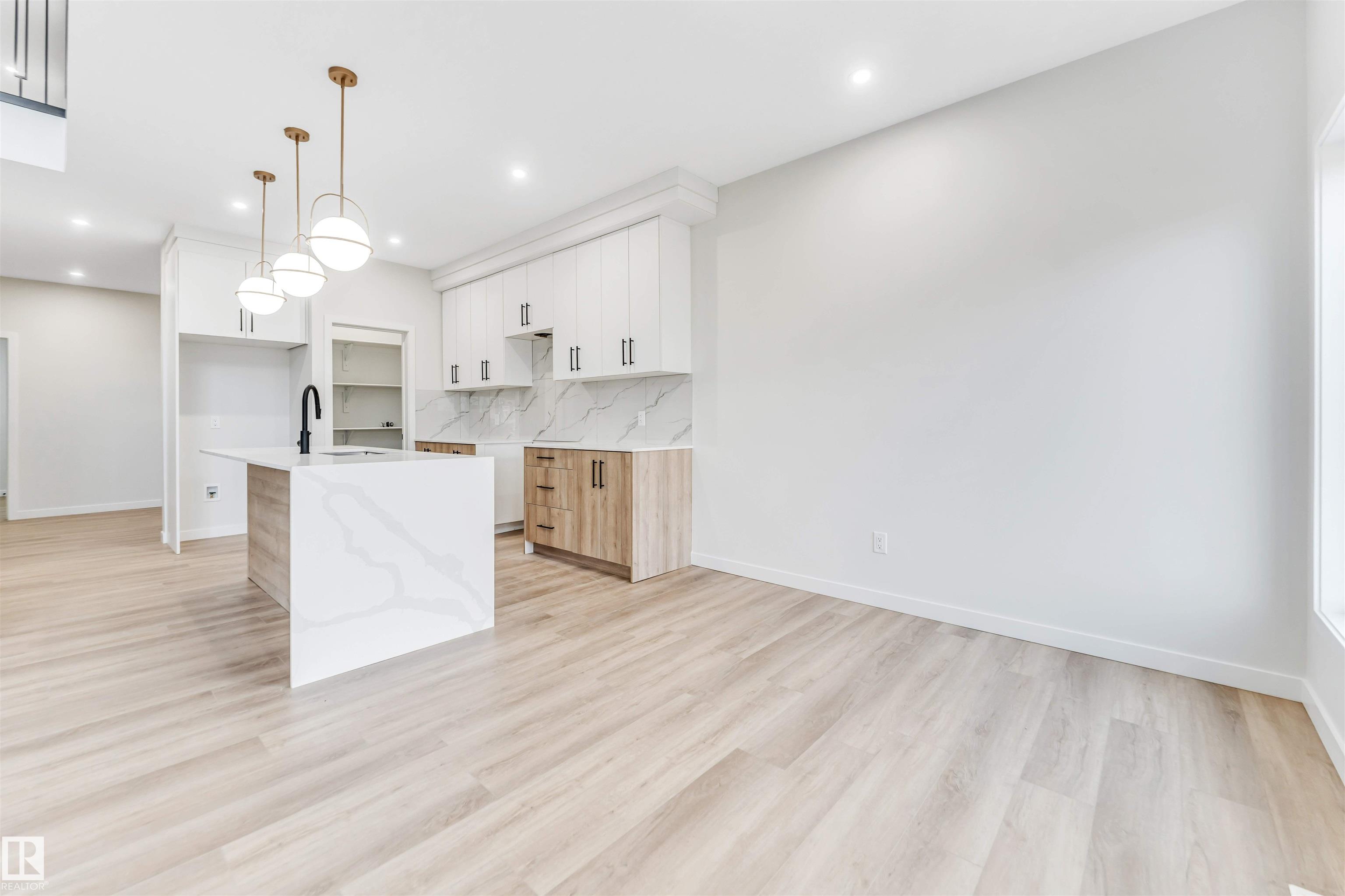 Photo 10 at 8712 181 Avenue NW, Klarvatten, Edmonton