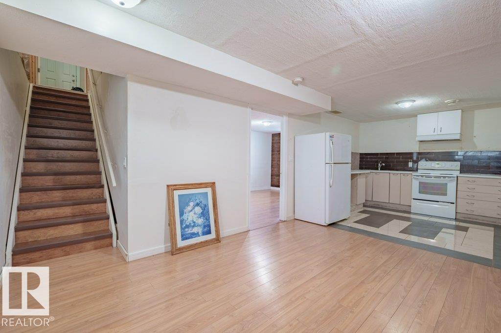 Photo 42 at 6103 18 Avenue SW, Walker, Edmonton