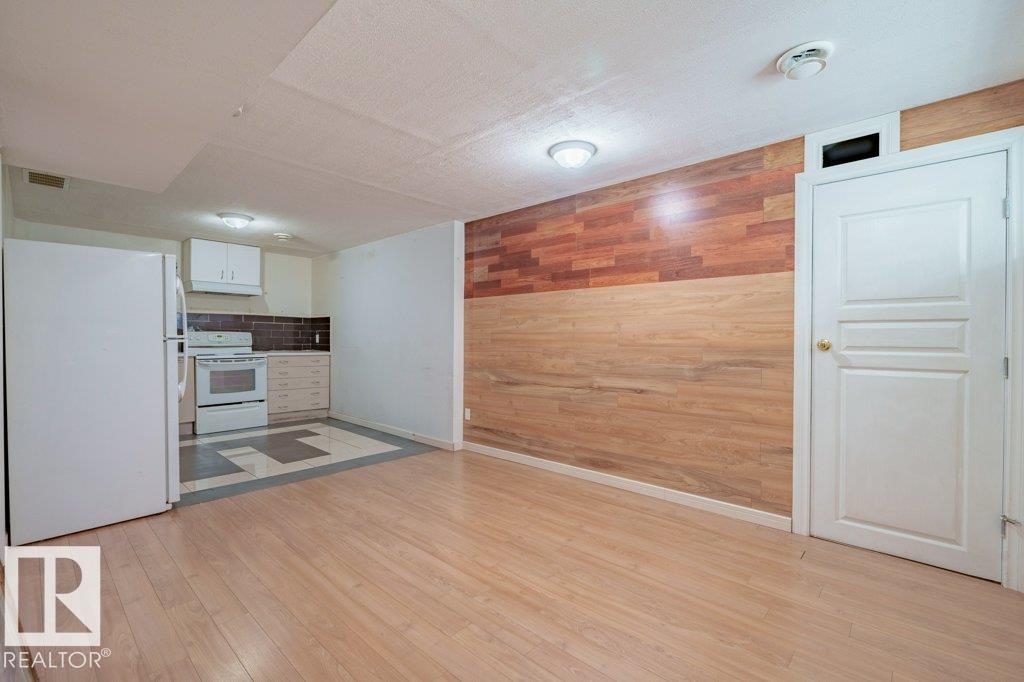 Photo 43 at 6103 18 Avenue SW, Walker, Edmonton