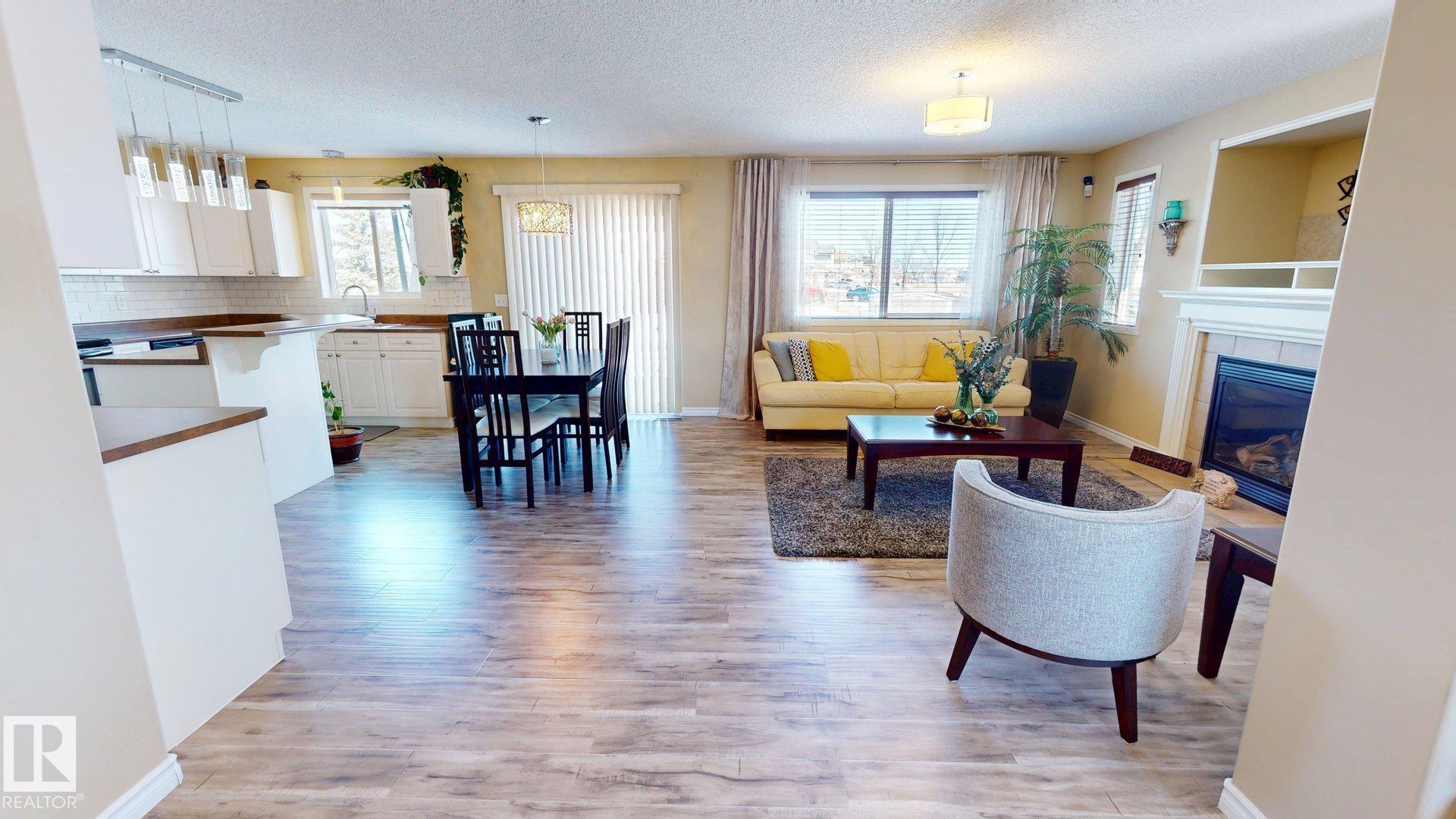 8704 175 Avenue NW, Klarvatten, Edmonton