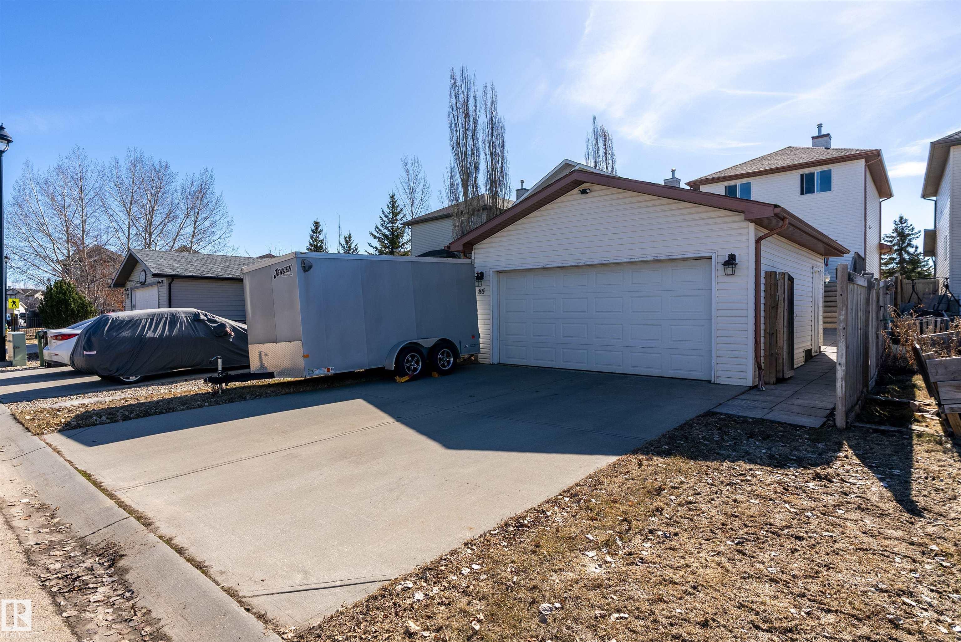 Photo 36 at 85 Sunrose Lane, Suntree, Leduc