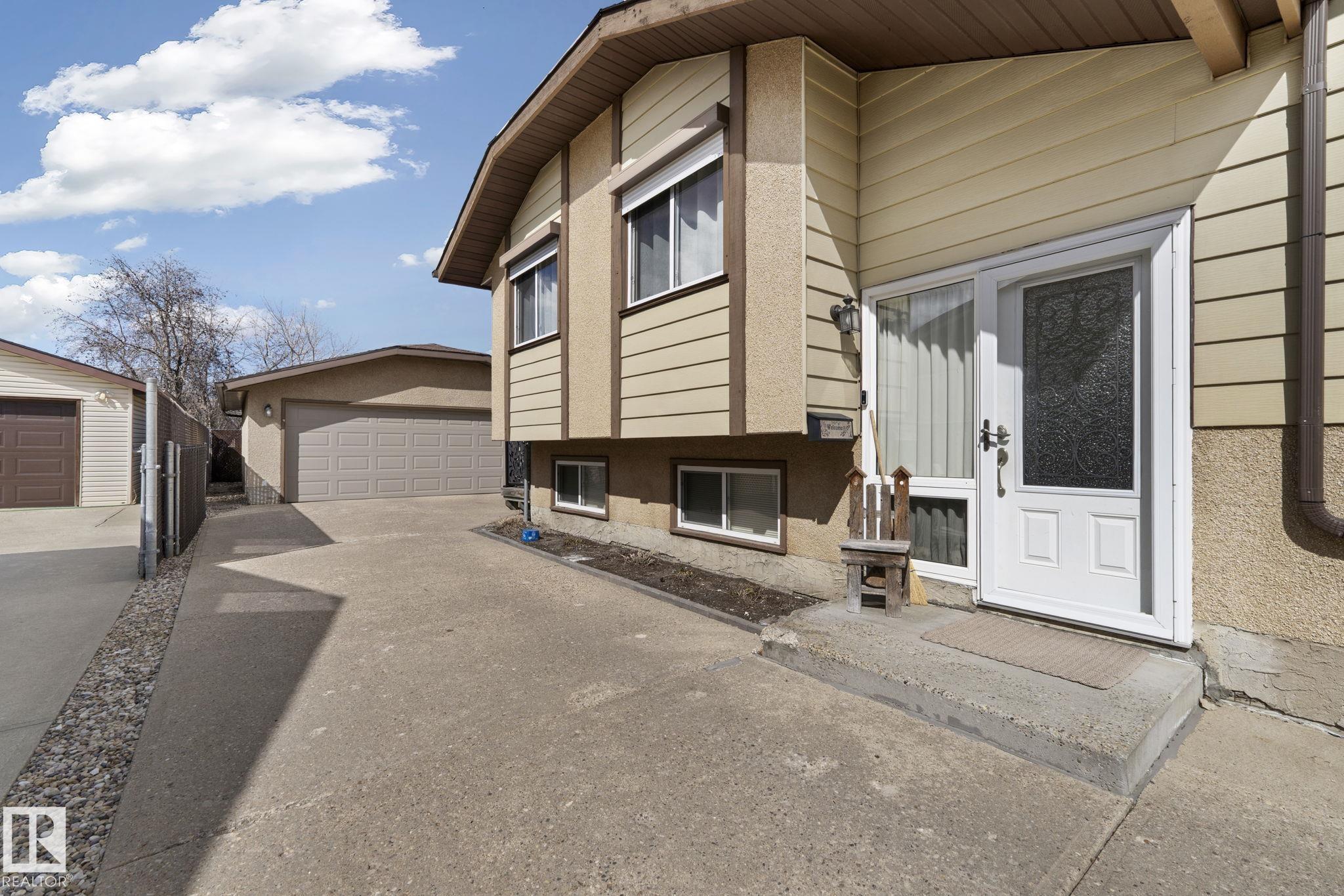 8214 93 Avenue, Pineview Fort Sask., Fort Saskatchewan
