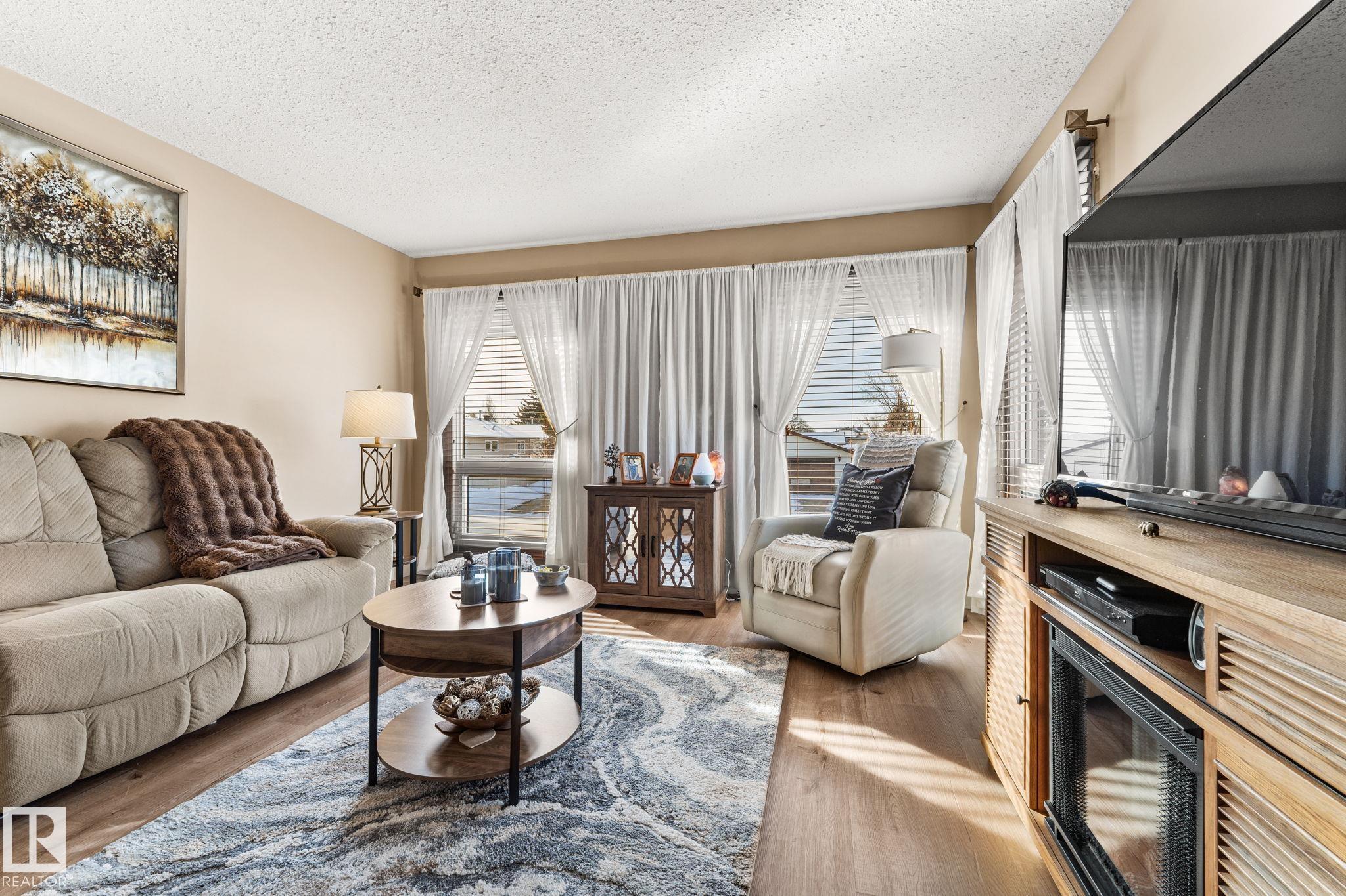 Photo 6 at 8214 93 Avenue, Pineview Fort Sask., Fort Saskatchewan