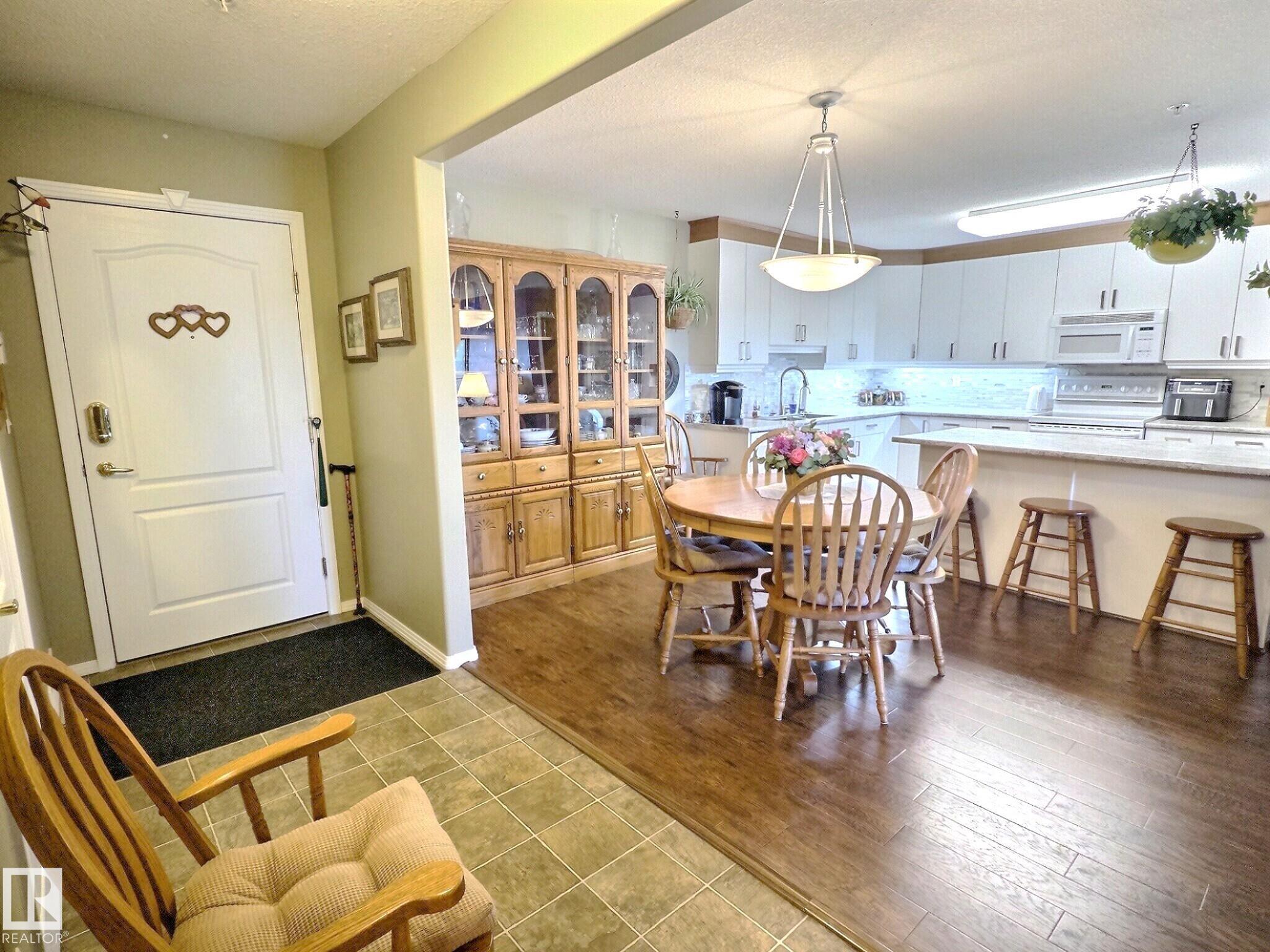 108 - 8922 156 Street NW, Meadowlark Park, Edmonton