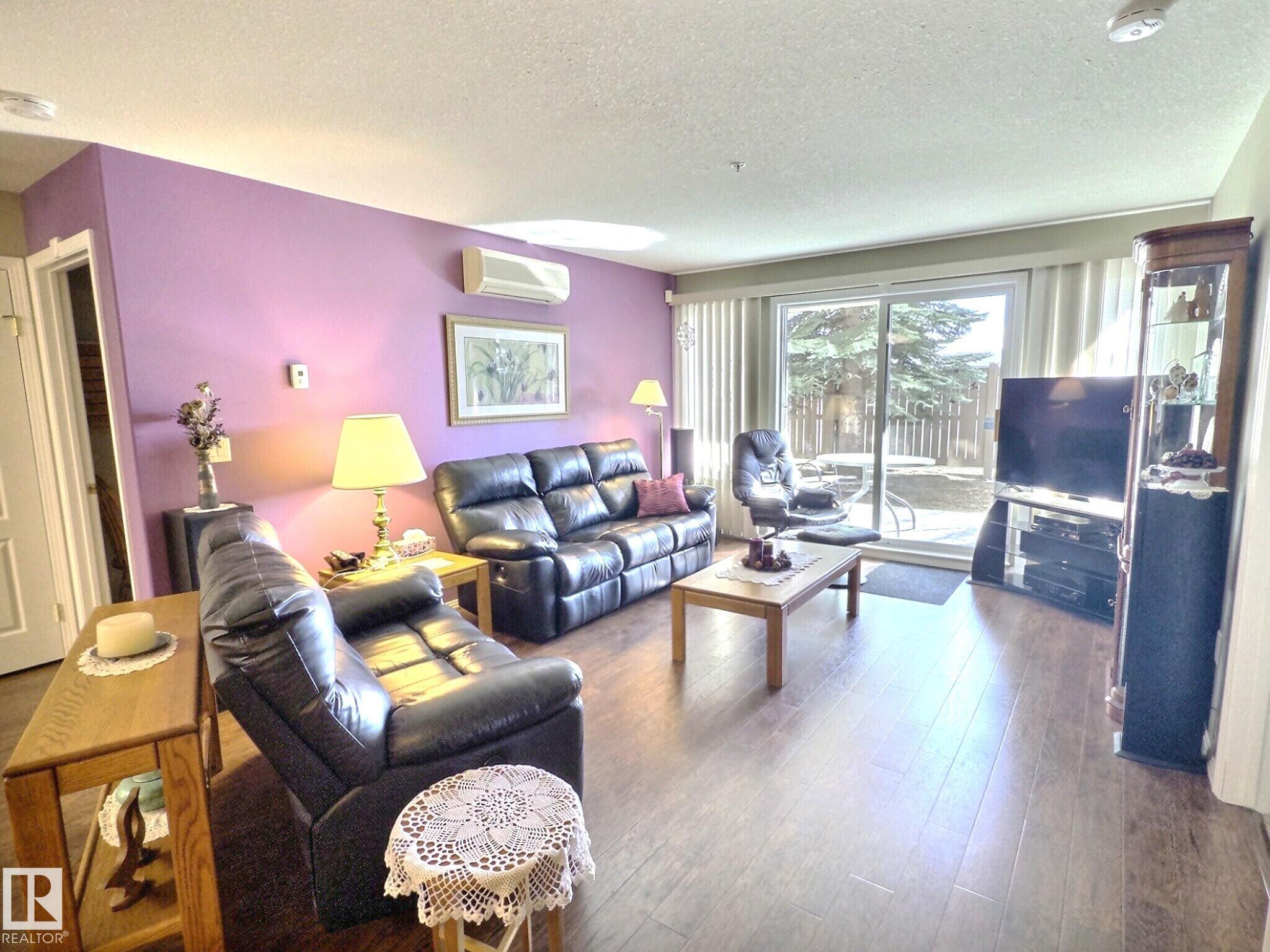 Photo 6 at 108 - 8922 156 Street NW, Meadowlark Park, Edmonton