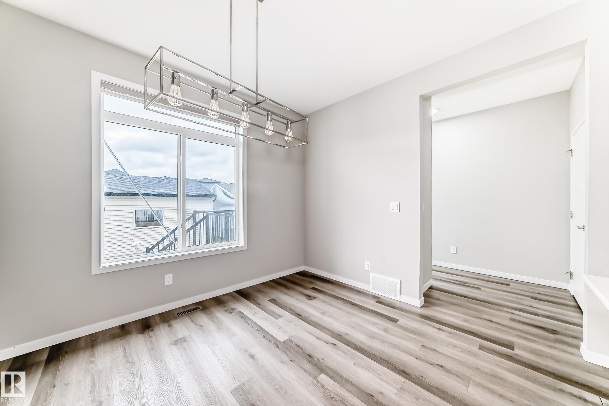 https://zimg.paragon.ice.com/ParagonImages/Property/PM/RAE/225396279/18/0/0/a3a243821cc6694fc338a706bdfc94a4/1/56b73031f37cea6b0f1d538c9c8d44e5/225396279-ee0e4753-027f-4eb9-afcd-1a6d14f8542c.JPG