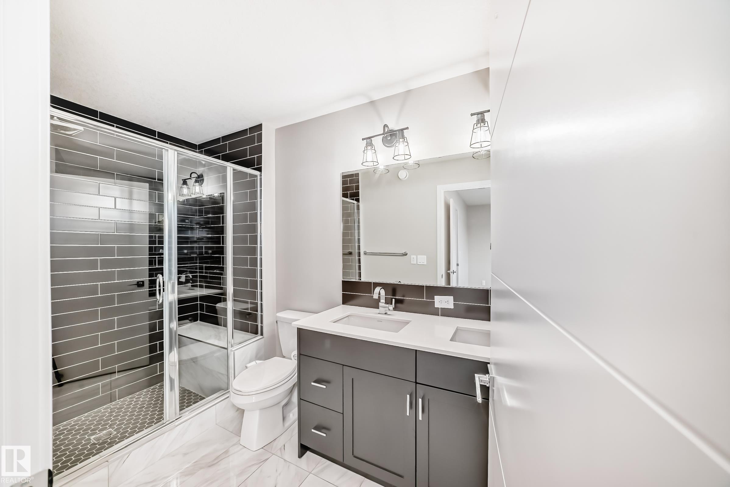 https://zimg.paragon.ice.com/ParagonImages/Property/PM/RAE/225396279/34/0/0/8767246cd2c066e26b5a122fcdec04bf/1/56b73031f37cea6b0f1d538c9c8d44e5/225396279-376c02b4-d5a3-4451-a078-0463a6ace836.JPG