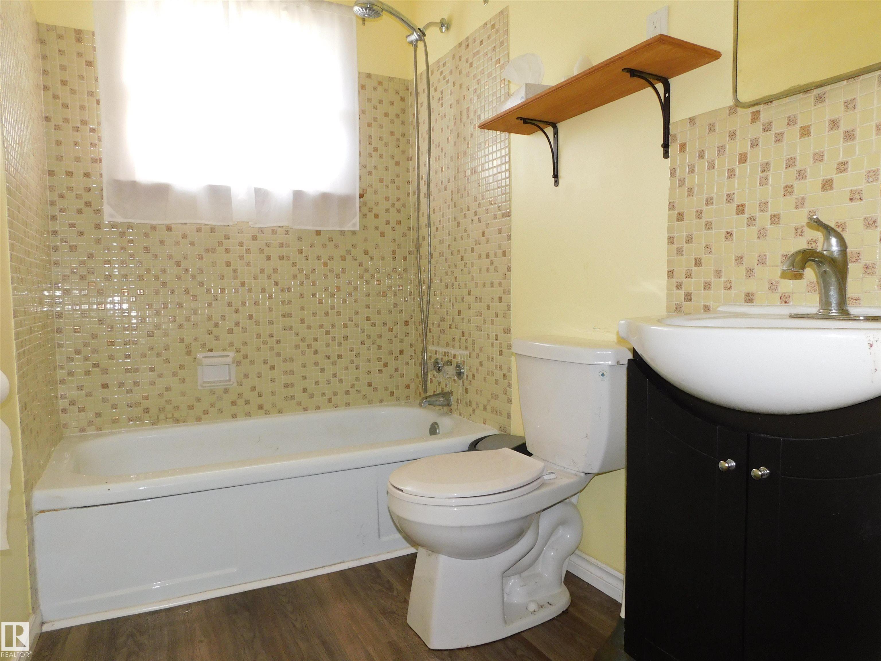 Photo 7 at 12356 132 Street NW, Sherbrooke, Edmonton