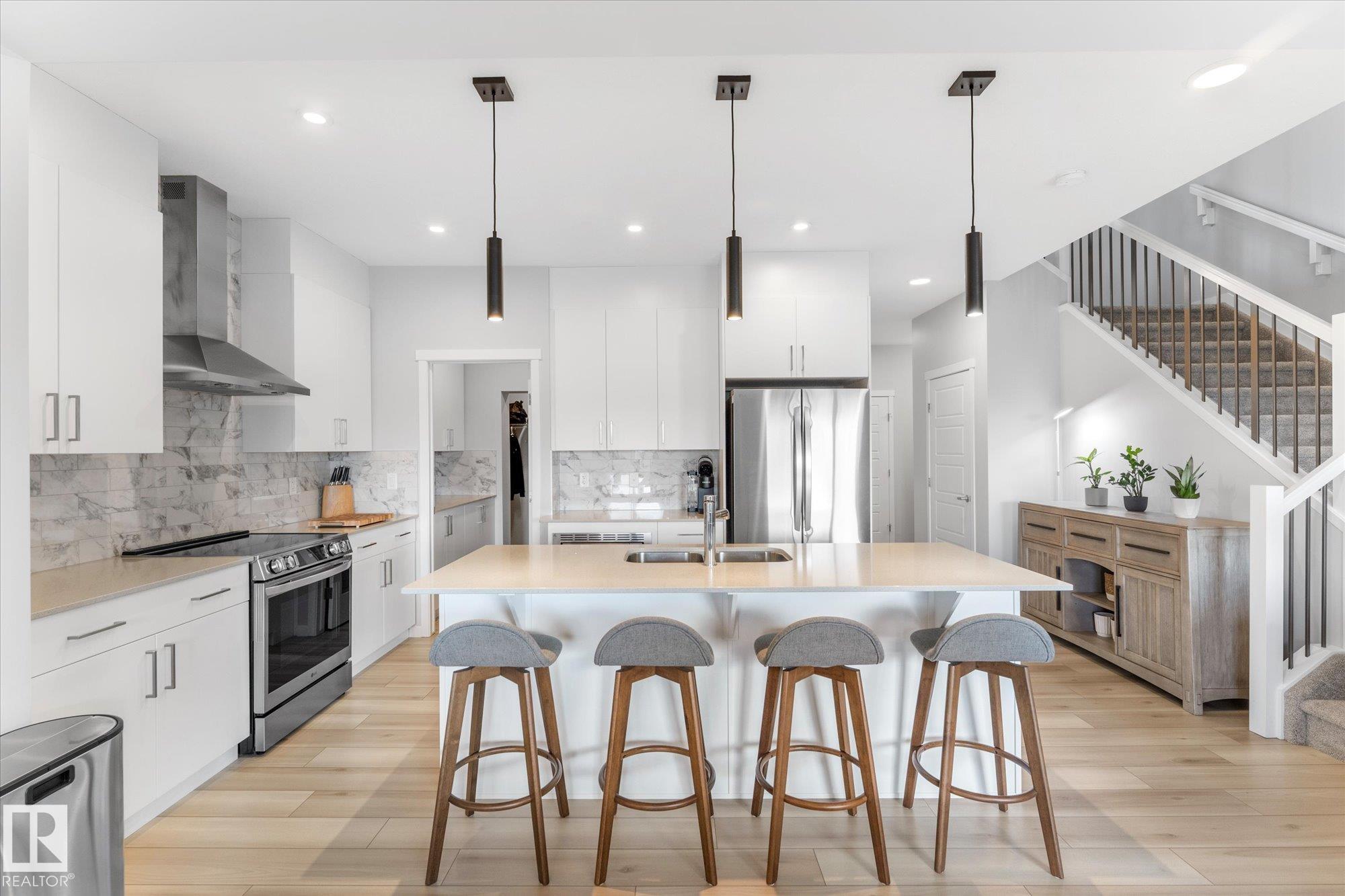 Photo 11 at 13 Empress Way, Easton, Spruce Grove