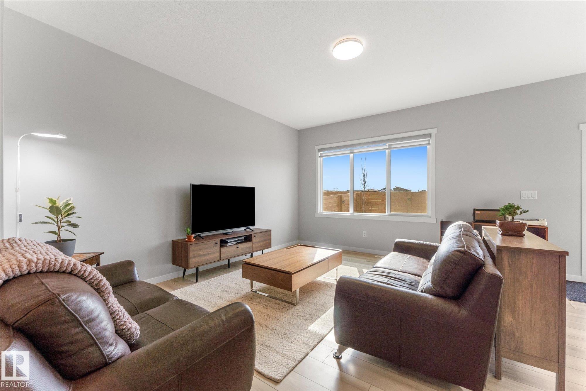 Photo 6 at 13 Empress Way, Easton, Spruce Grove