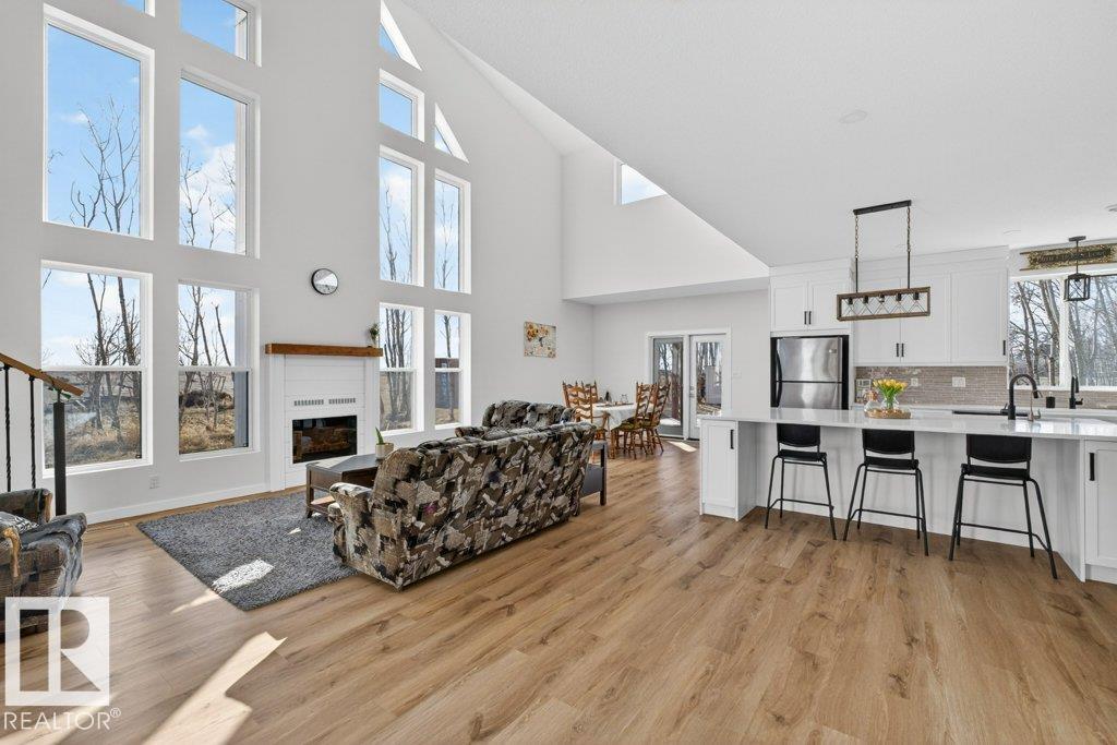 Photo 13 at 48530 Range Road 230, None, Rural Leduc County