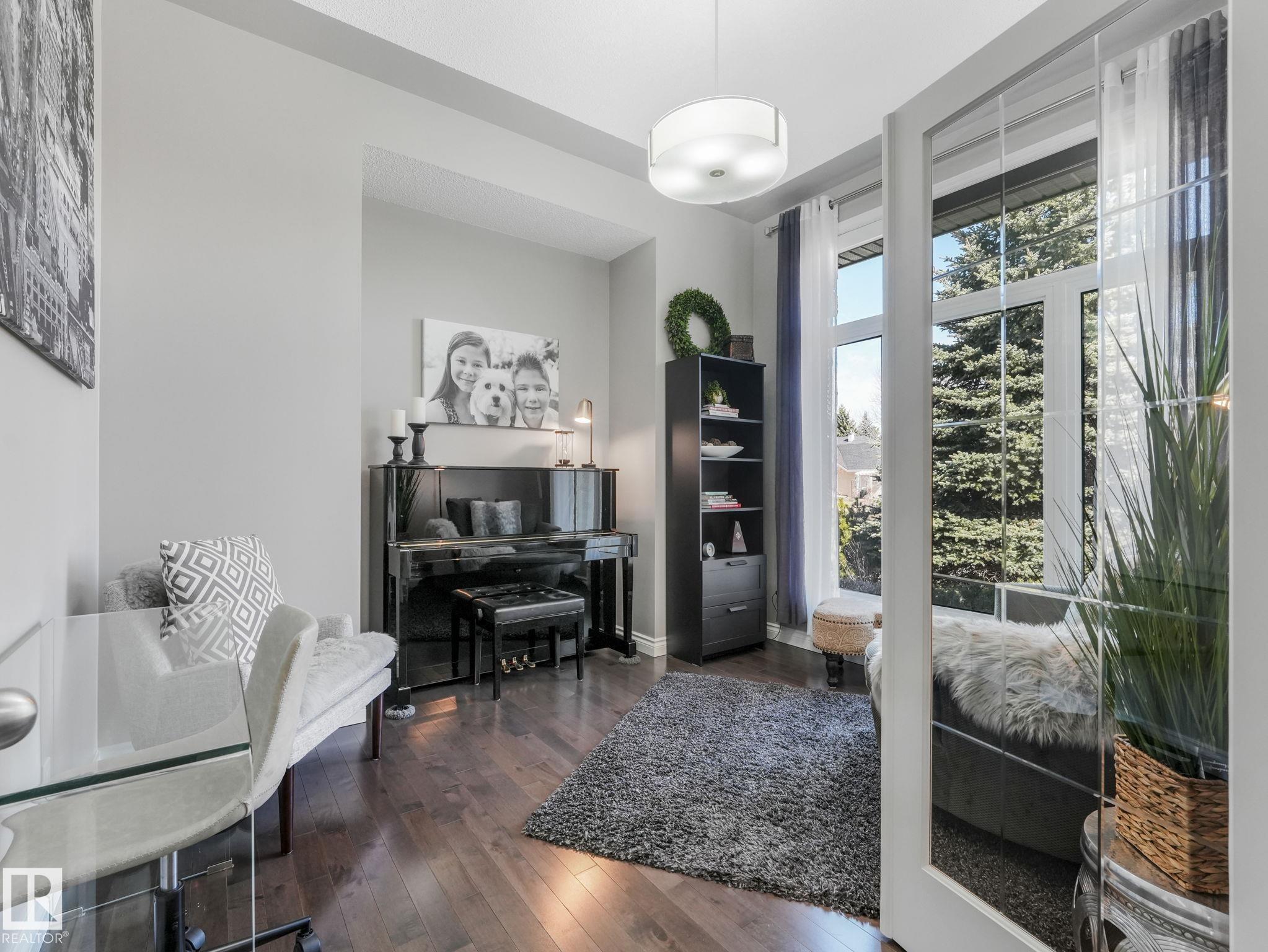 67 Leonard Drive, Lacombe Park, St. Albert