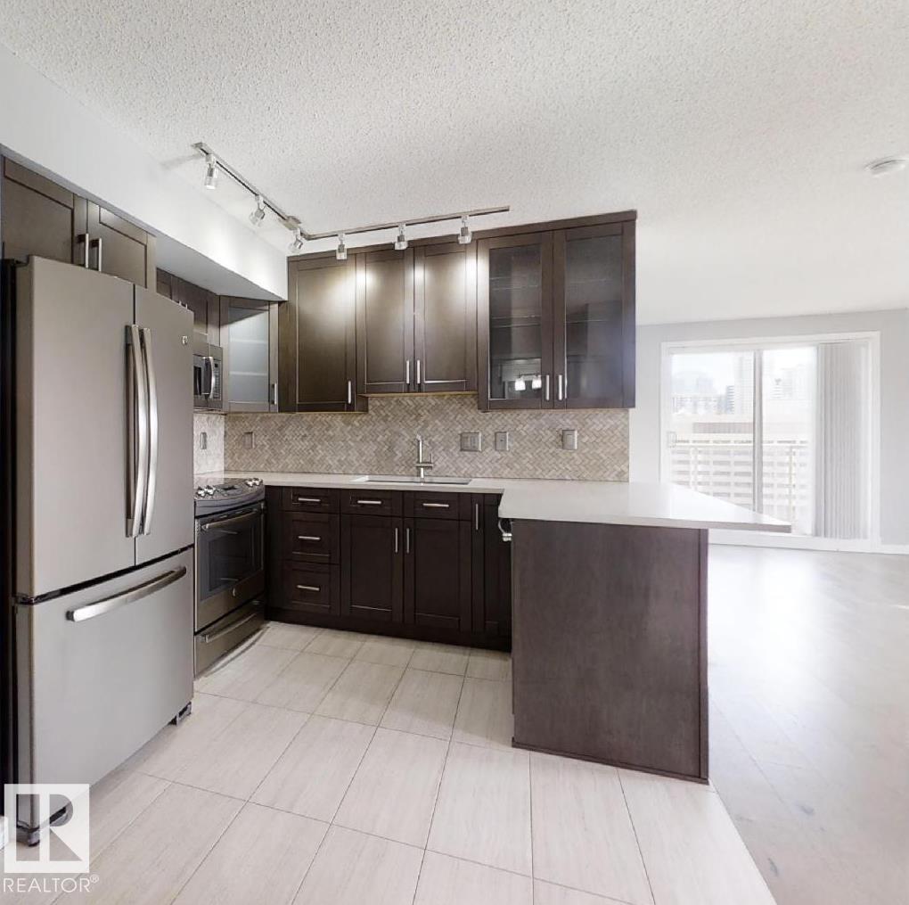 Photo 13 at 1404 - 10909 103 Avenue NW, Downtown, Edmonton