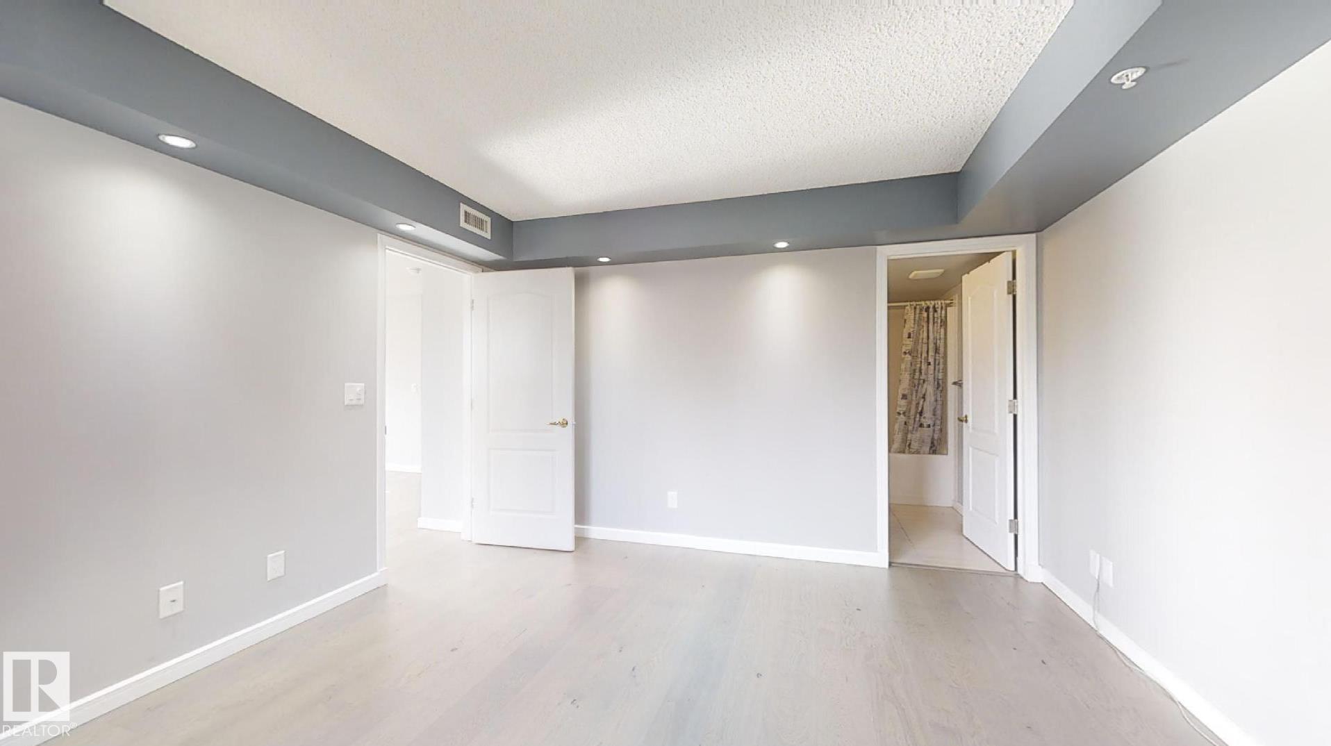 Photo 32 at 1404 - 10909 103 Avenue NW, Downtown, Edmonton