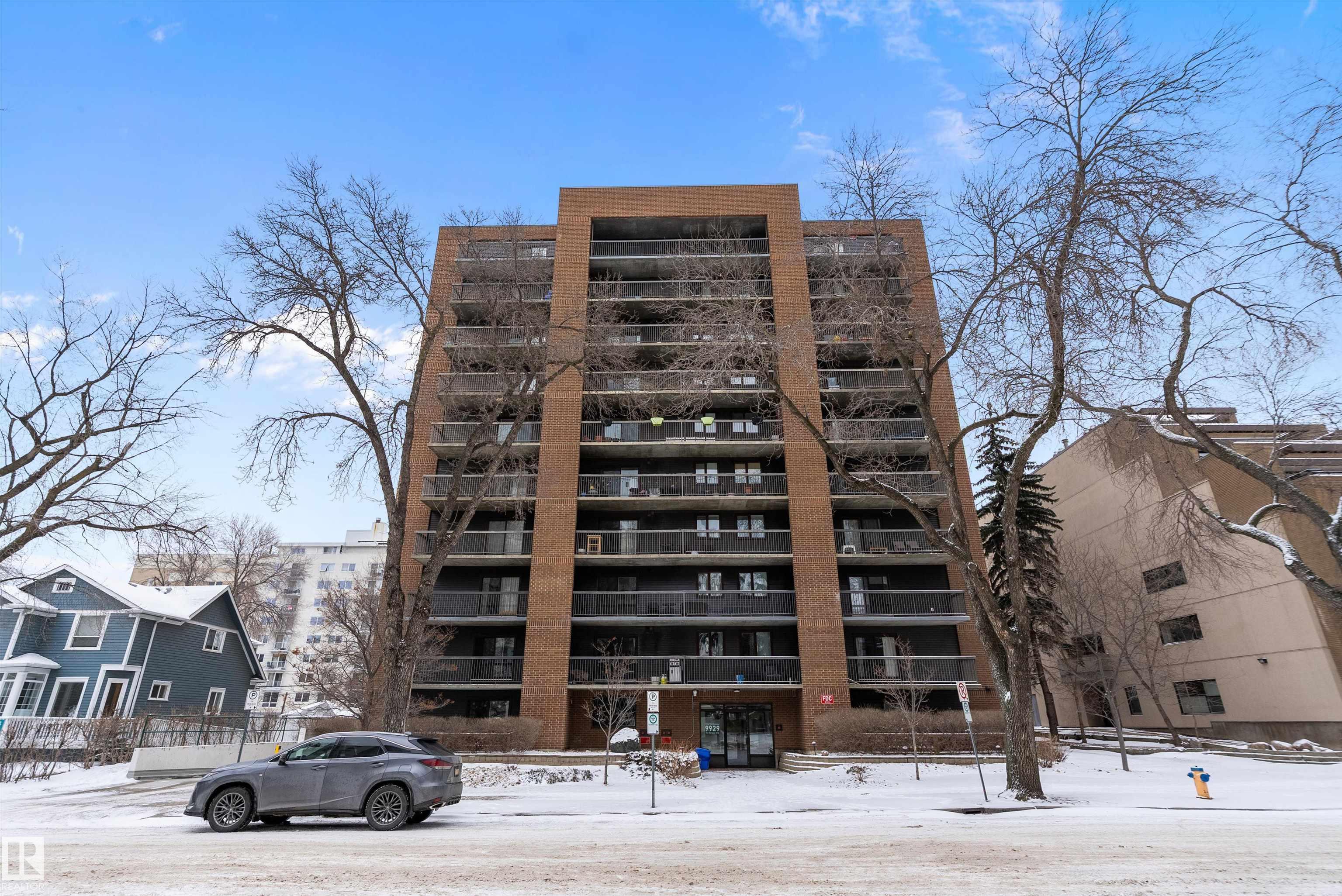 206 - 9929 113 Street NW, Wîhkwêntôwin, Edmonton