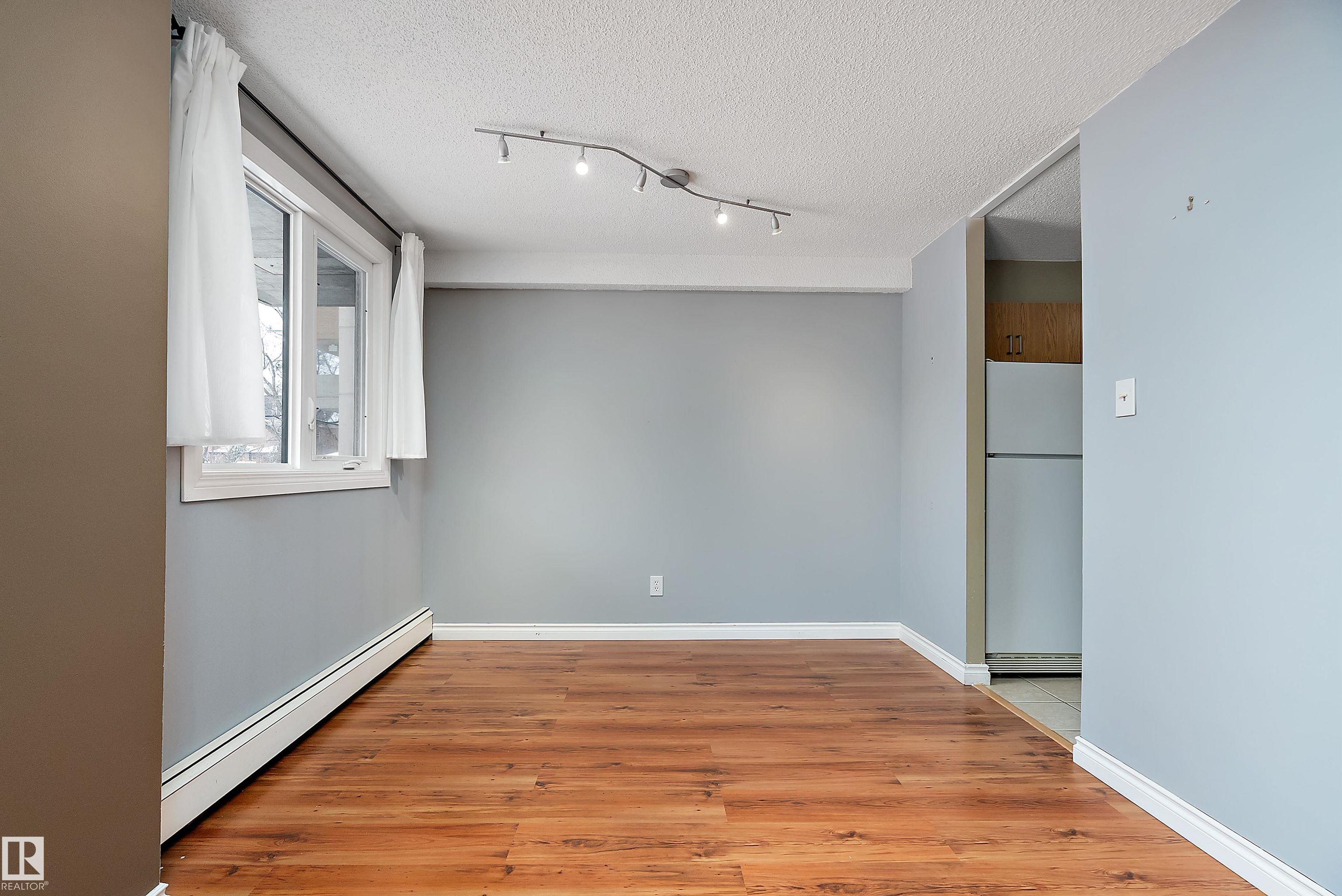 Photo 9 at 206 - 9929 113 Street NW, Wîhkwêntôwin, Edmonton