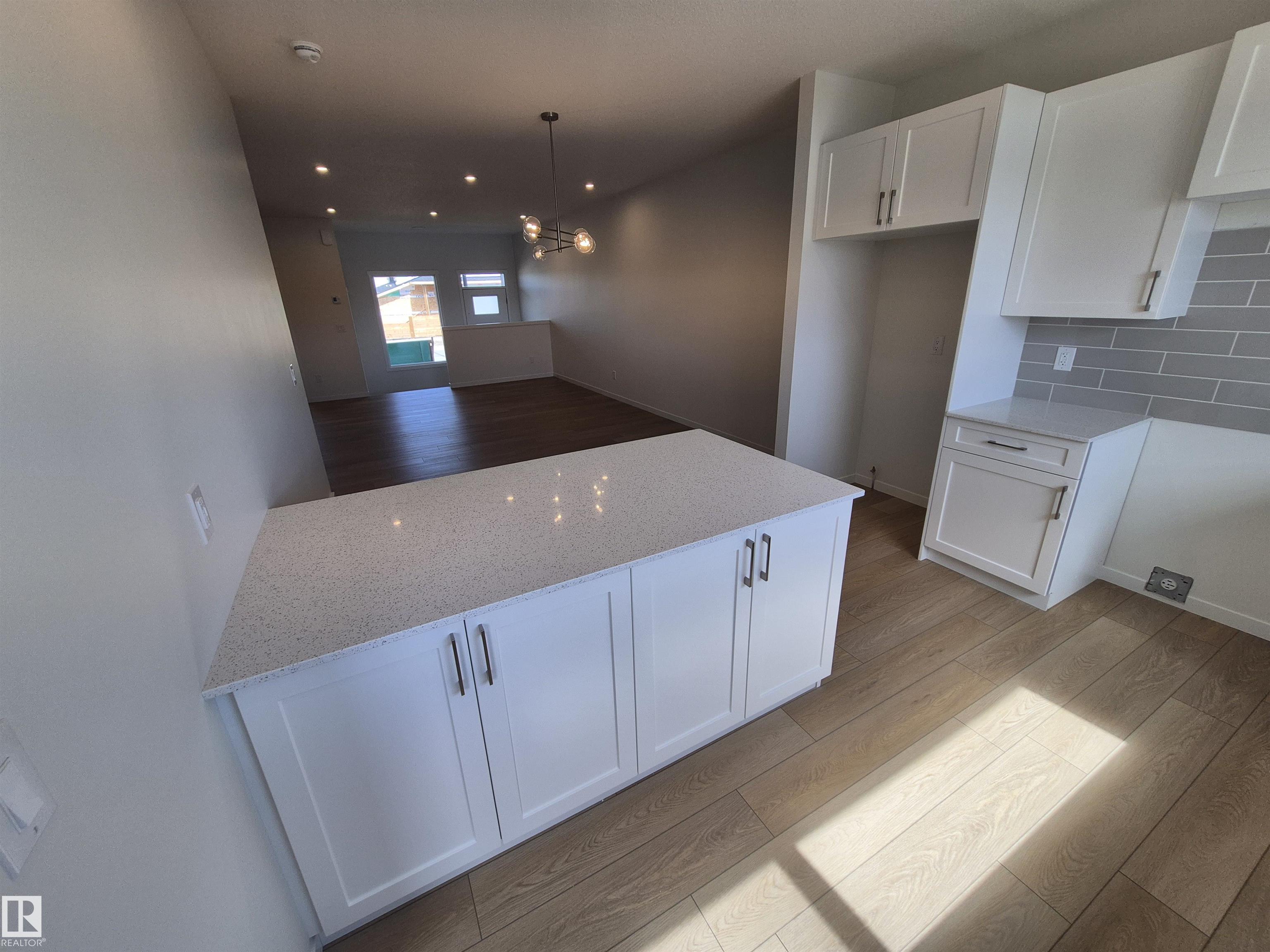 Photo 12 at 1086 Mcleod Avenue, Easton, Spruce Grove