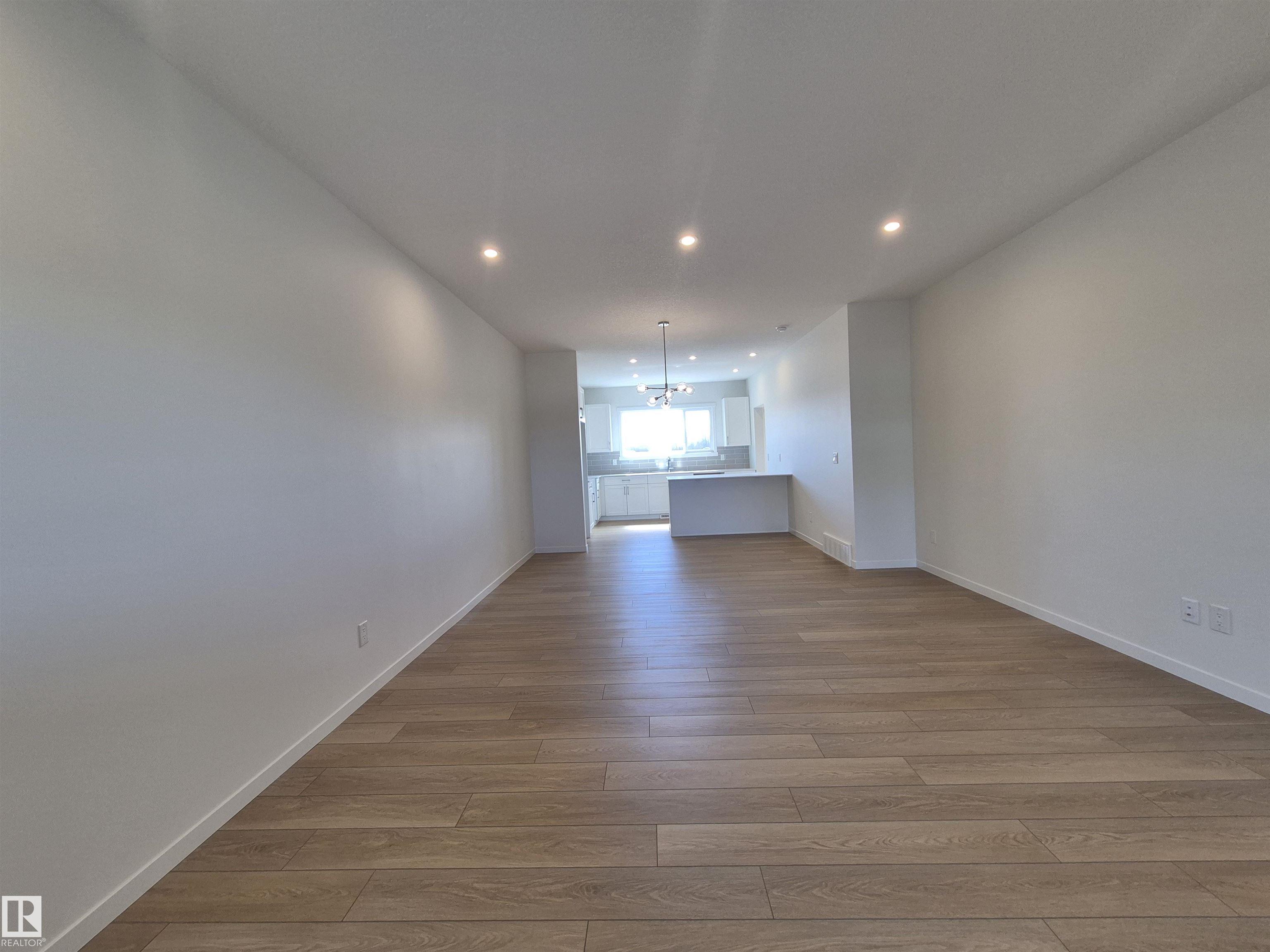 Photo 6 at 1086 Mcleod Avenue, Easton, Spruce Grove