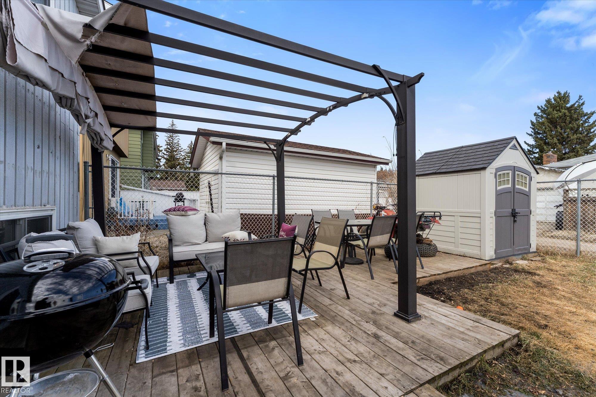 Photo 24 at 33 Wellington Crescent, Woodhaven, Spruce Grove