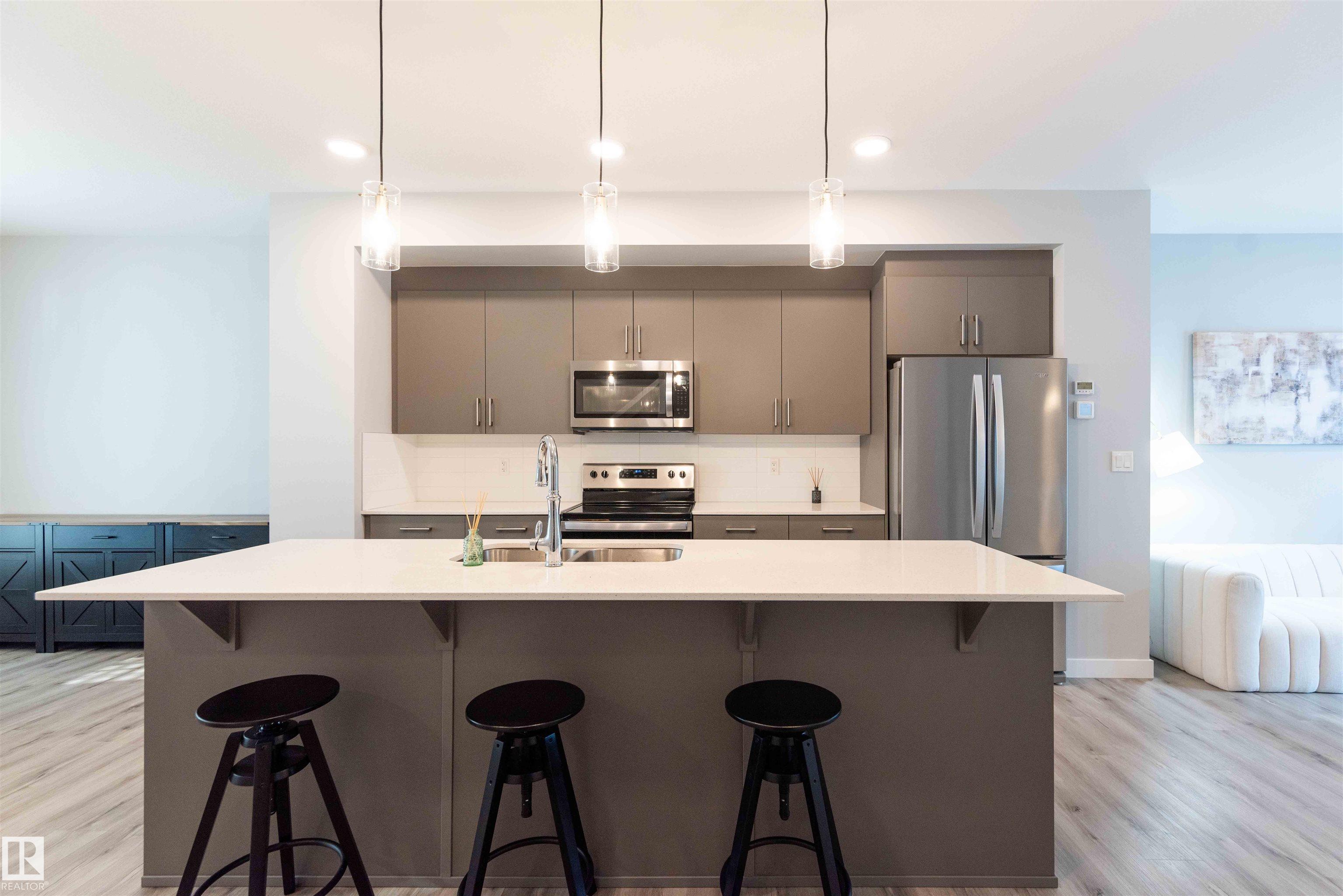 Photo 9 at 21 - 1729 Keene Crescent SW, Keswick, Edmonton