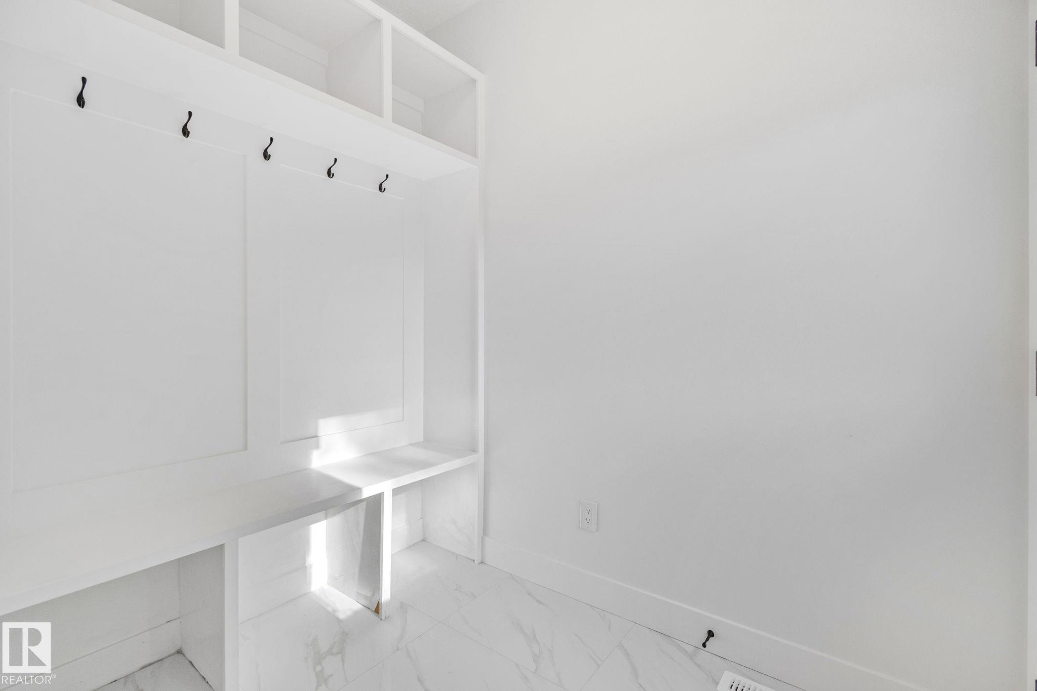 Picture for CIR Realty