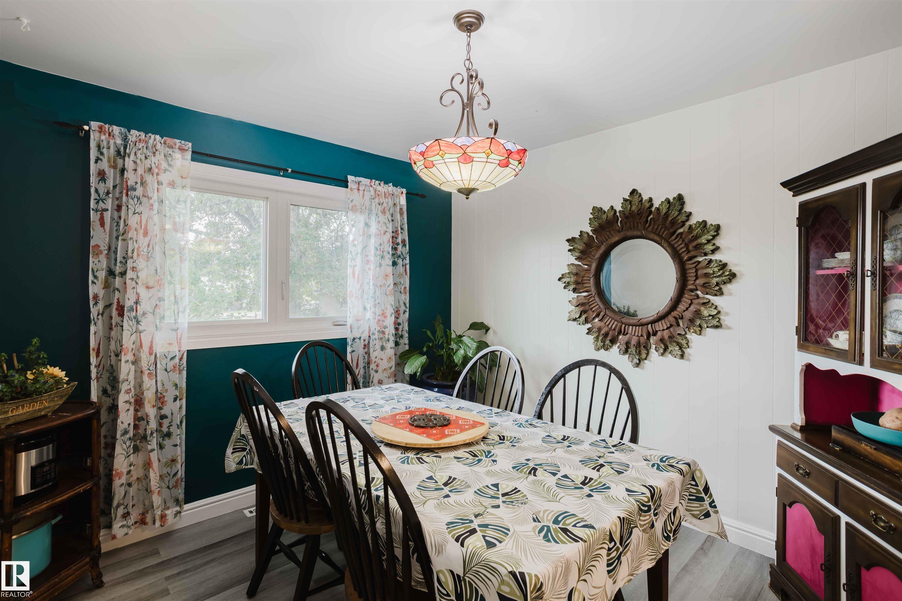 https://zimg.paragon.ice.com/ParagonImages/Property/PM/RAE/225396432/16/0/0/f3df392b2b7c70f486f5f8088f60ef74/1/3b81e5811732a2621f20e09c66d035e5/225396432-6a409119-bb90-4111-aef1-b120ac2210a3.JPG
