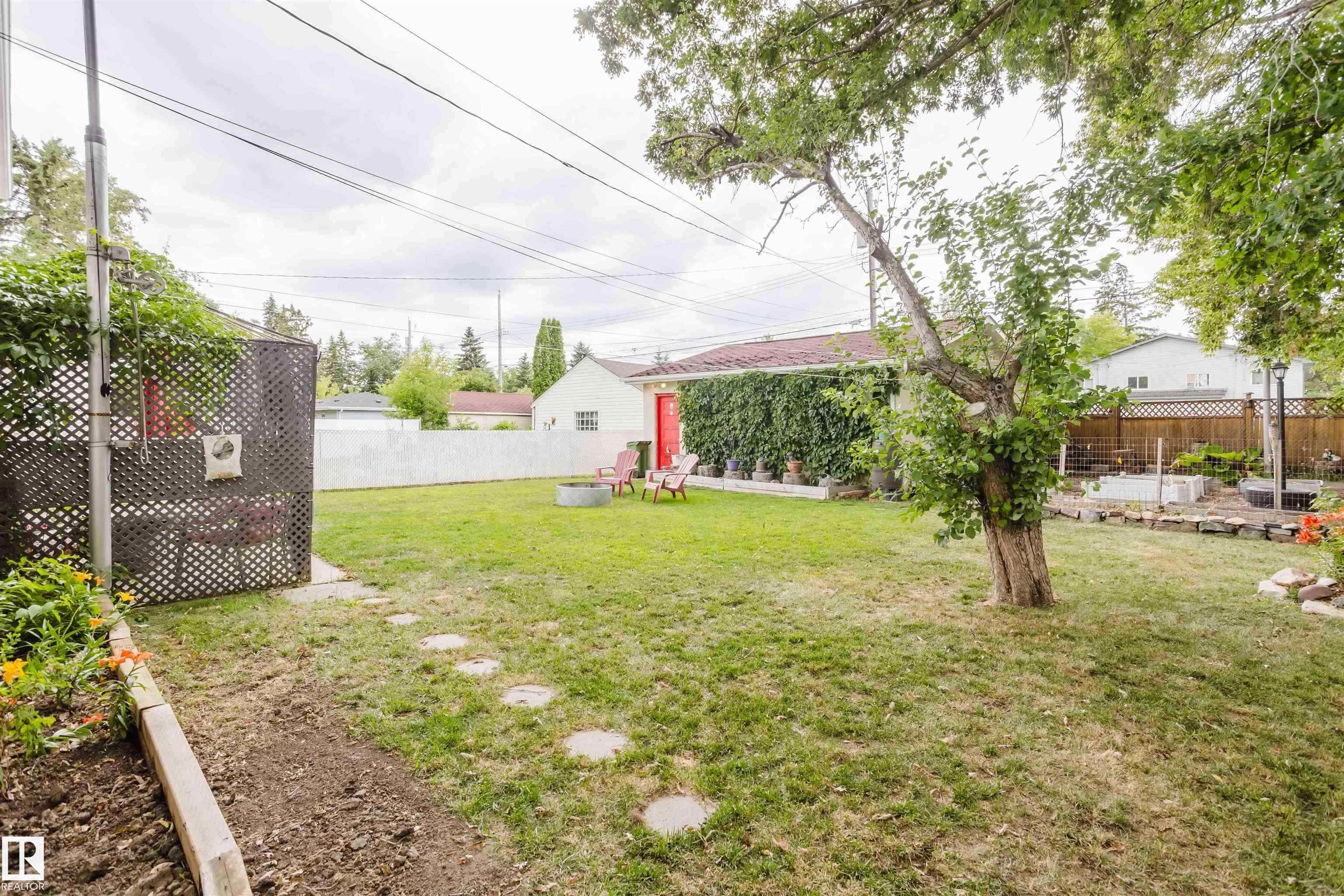 https://zimg.paragon.ice.com/ParagonImages/Property/PM/RAE/225396432/21/0/0/f5a223d9ca8c89c69a6645ef7bf7781b/1/3b81e5811732a2621f20e09c66d035e5/225396432-46030234-b19a-41b0-8cbe-137c4ed70dbc.JPG